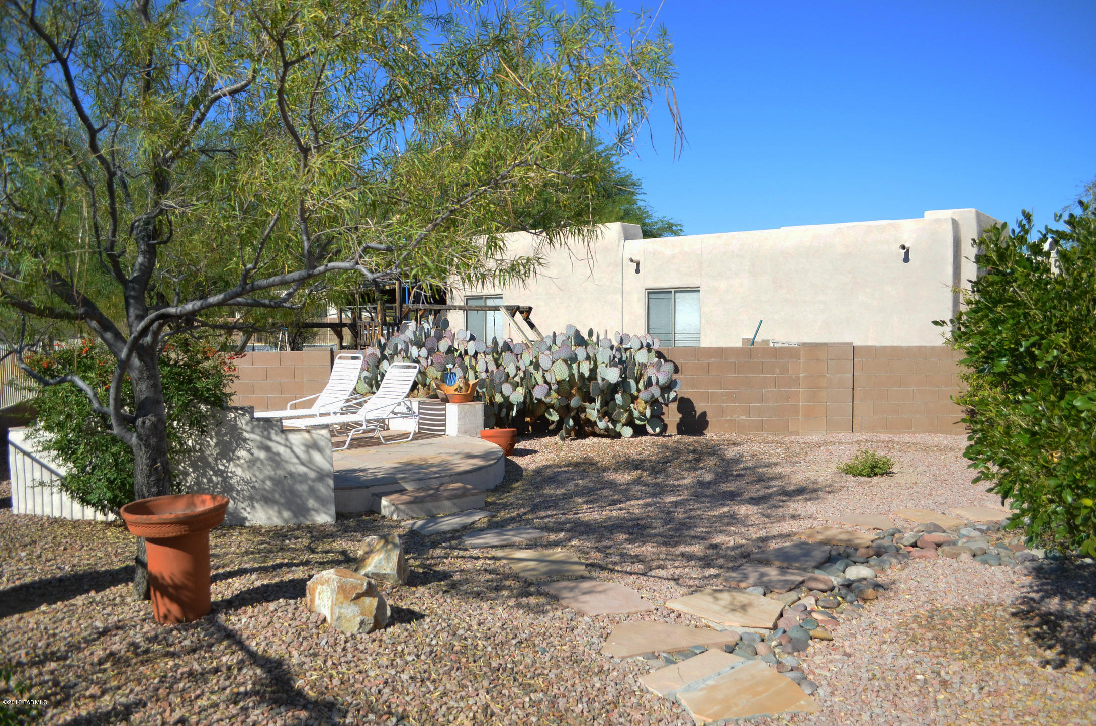 11747 N Monterra Vista Drive