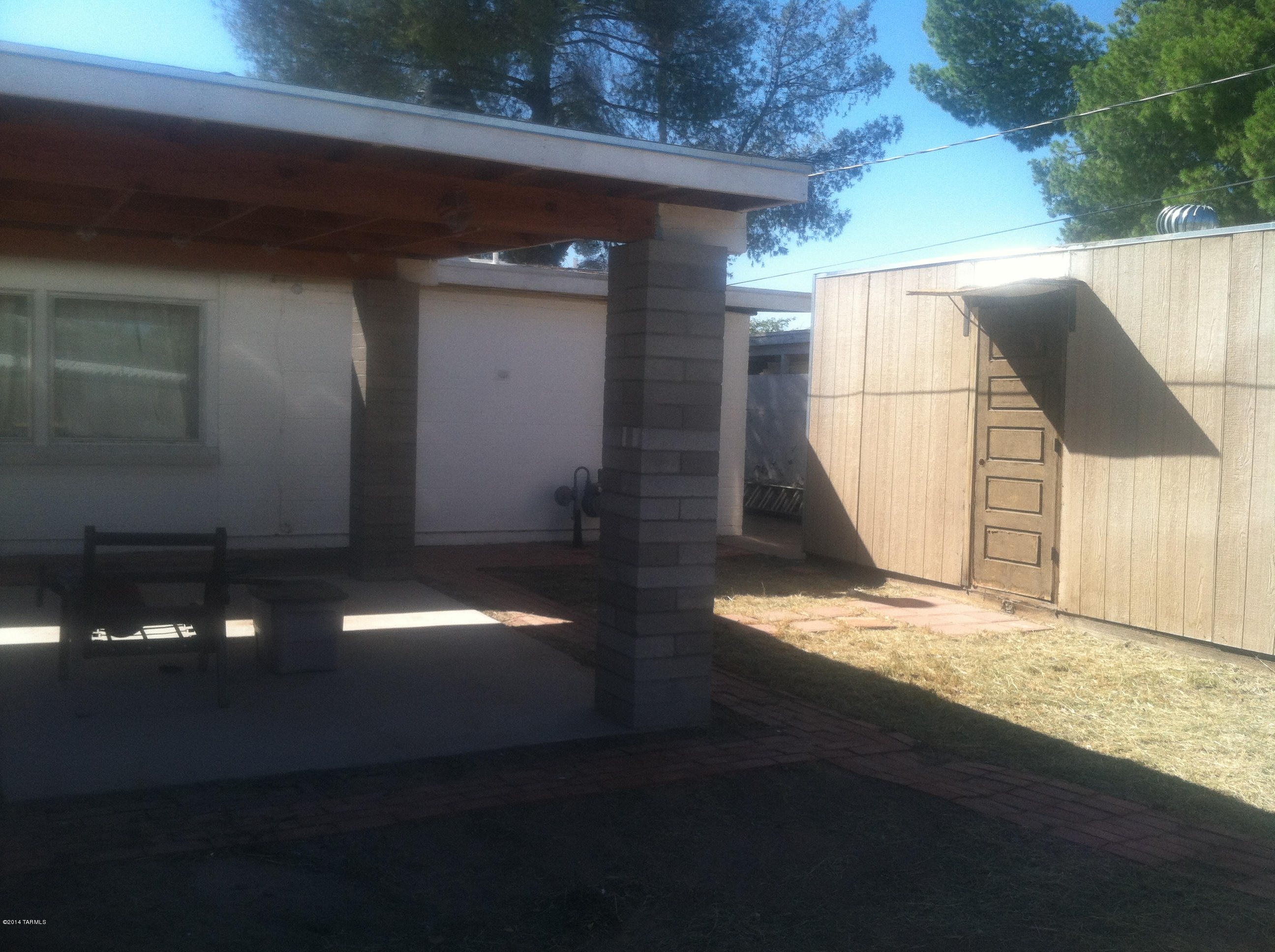 648 W Hatfield Street