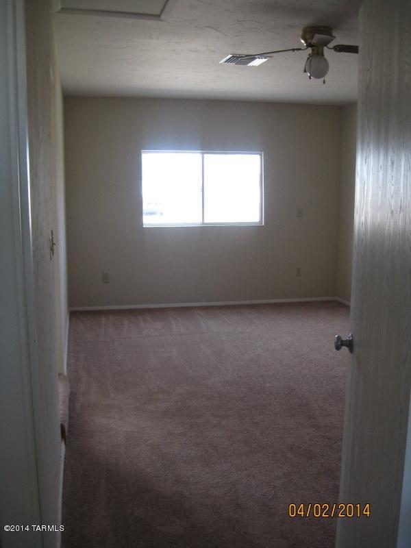 909 W Calle Francita