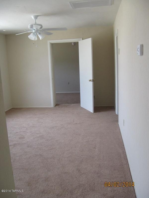 909 W Calle Francita