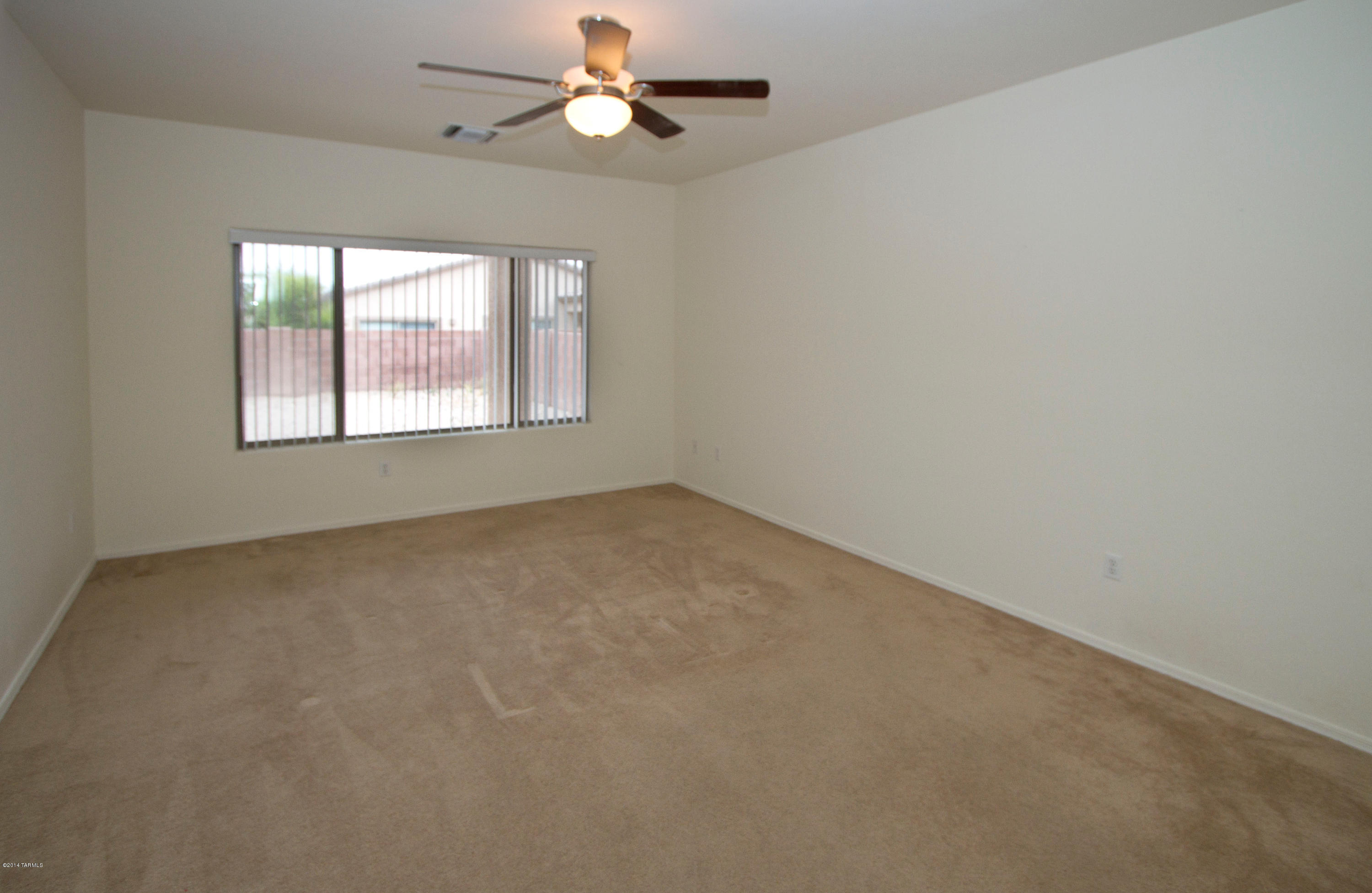 9112 S Whispering Pine Drive