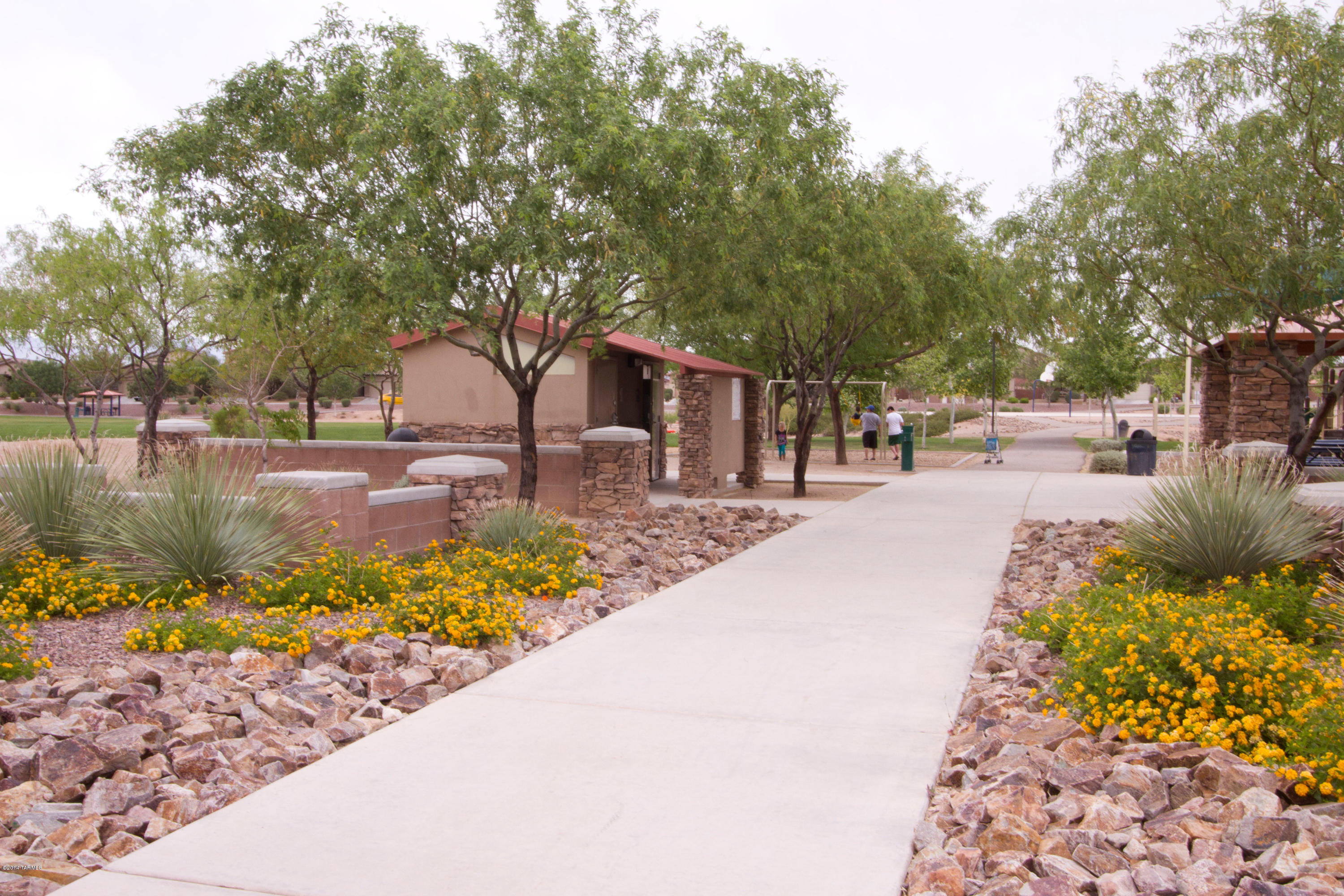 9112 S Whispering Pine Drive