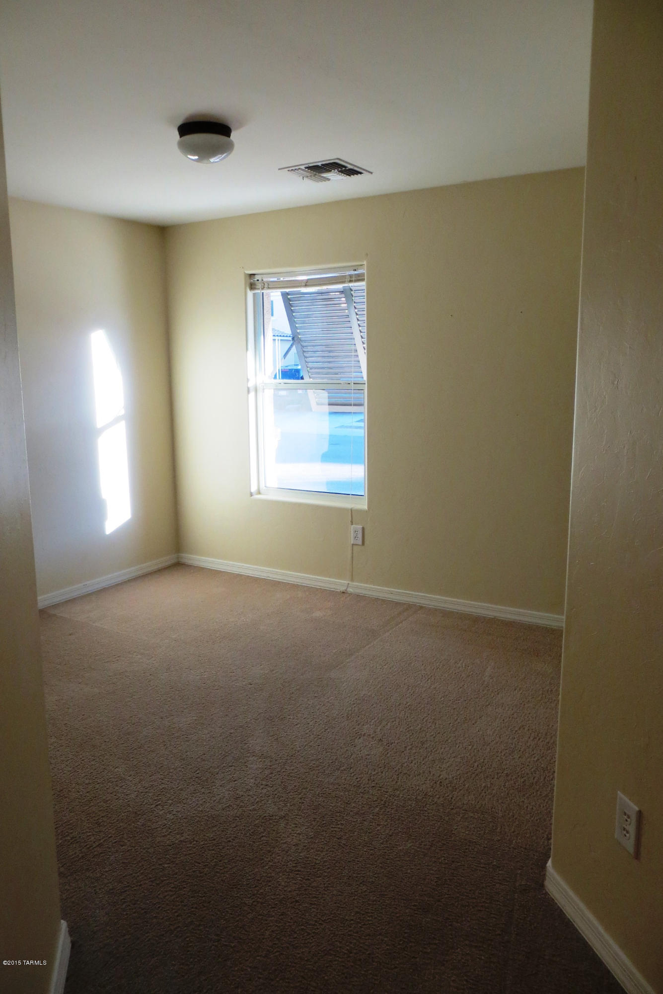 4815 E Orchard Grass Drive