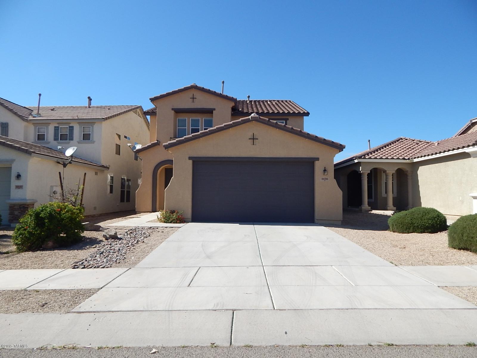 4636 W Lindenthal Lane