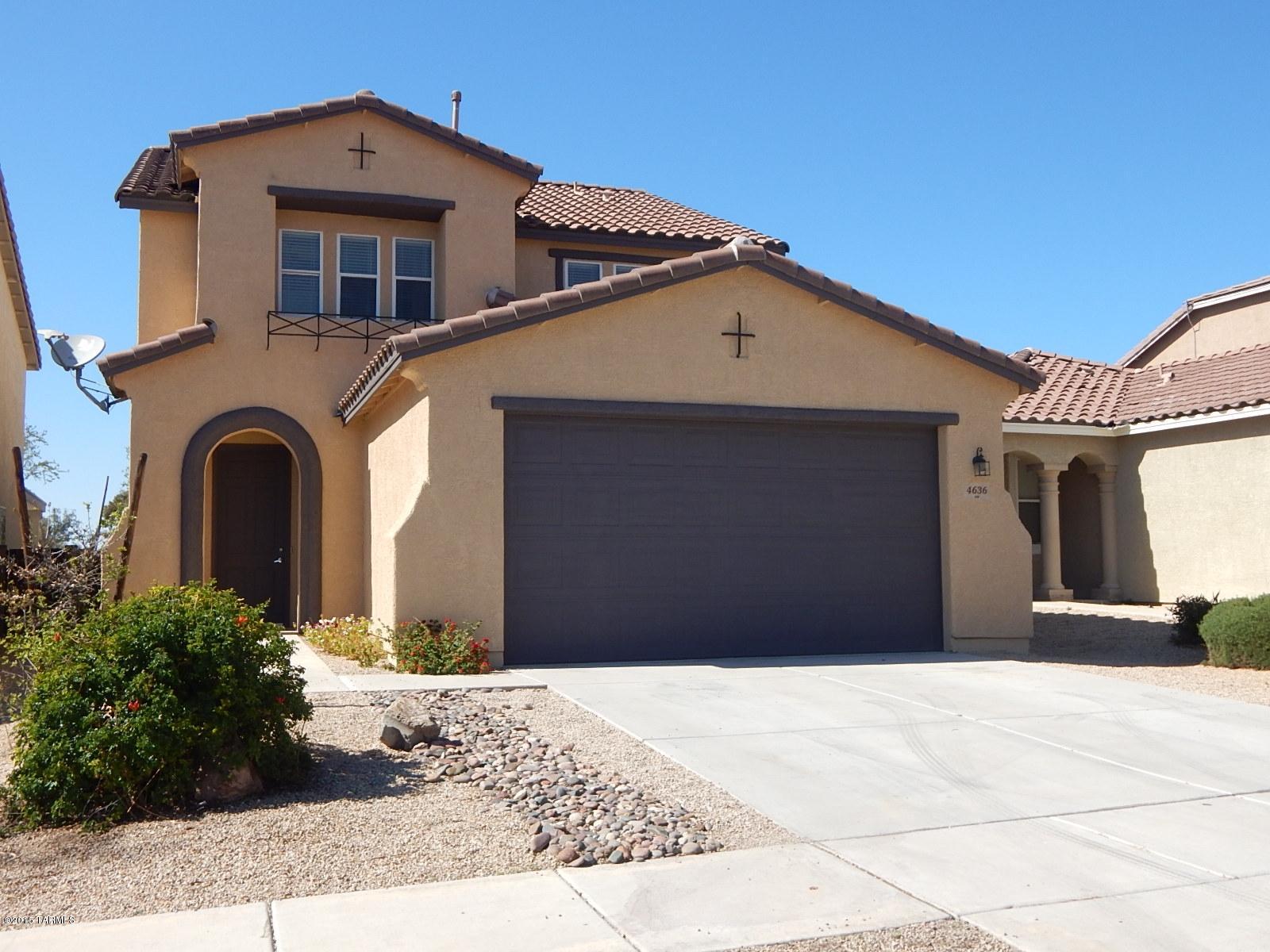 4636 W Lindenthal Lane