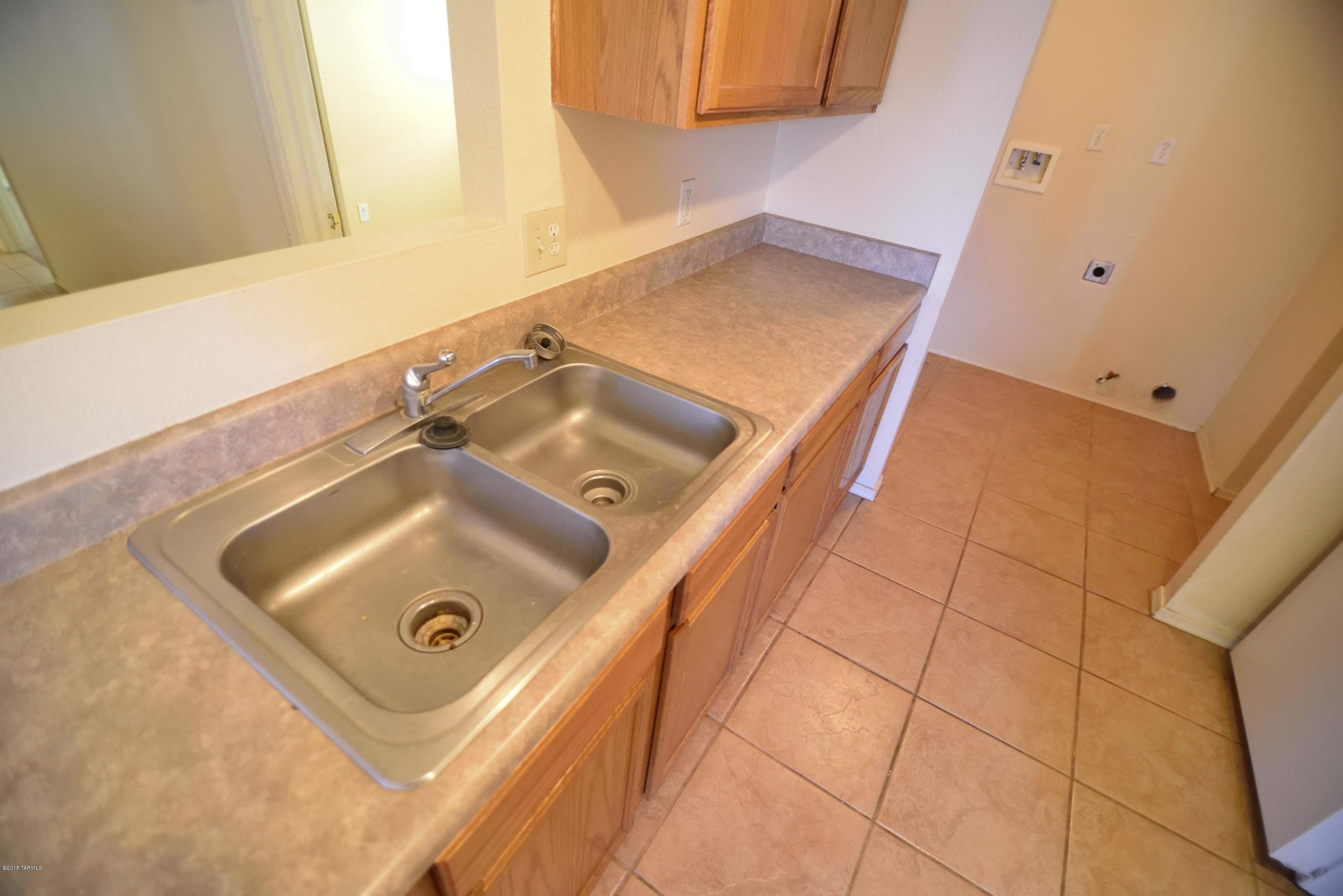 1589 W Carey Belle Court