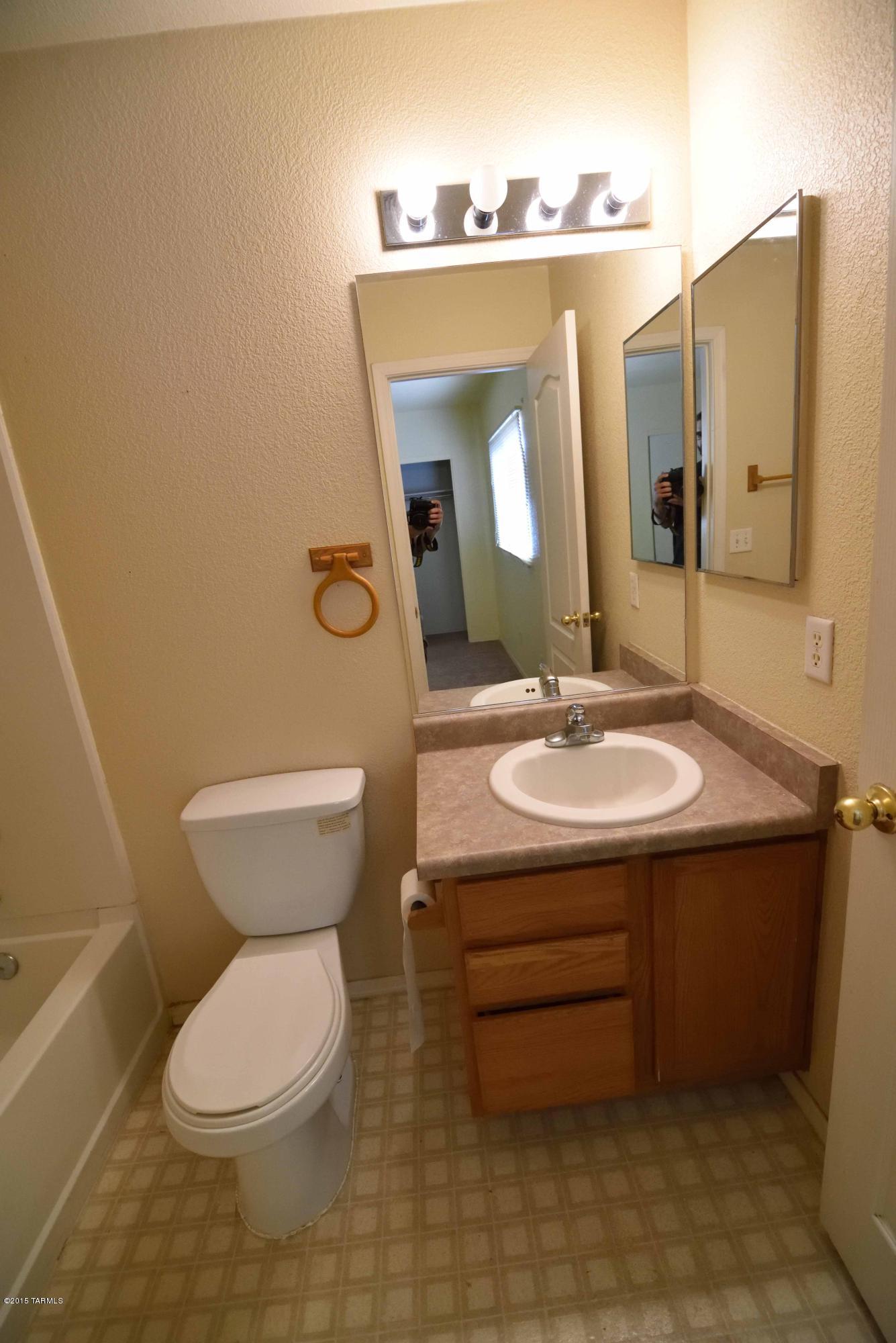 1589 W Carey Belle Court