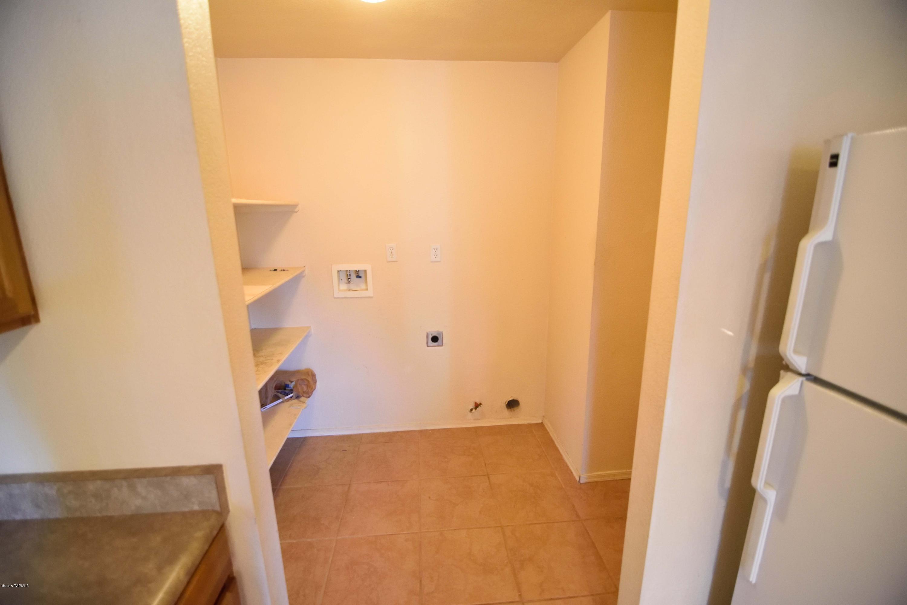 1589 W Carey Belle Court