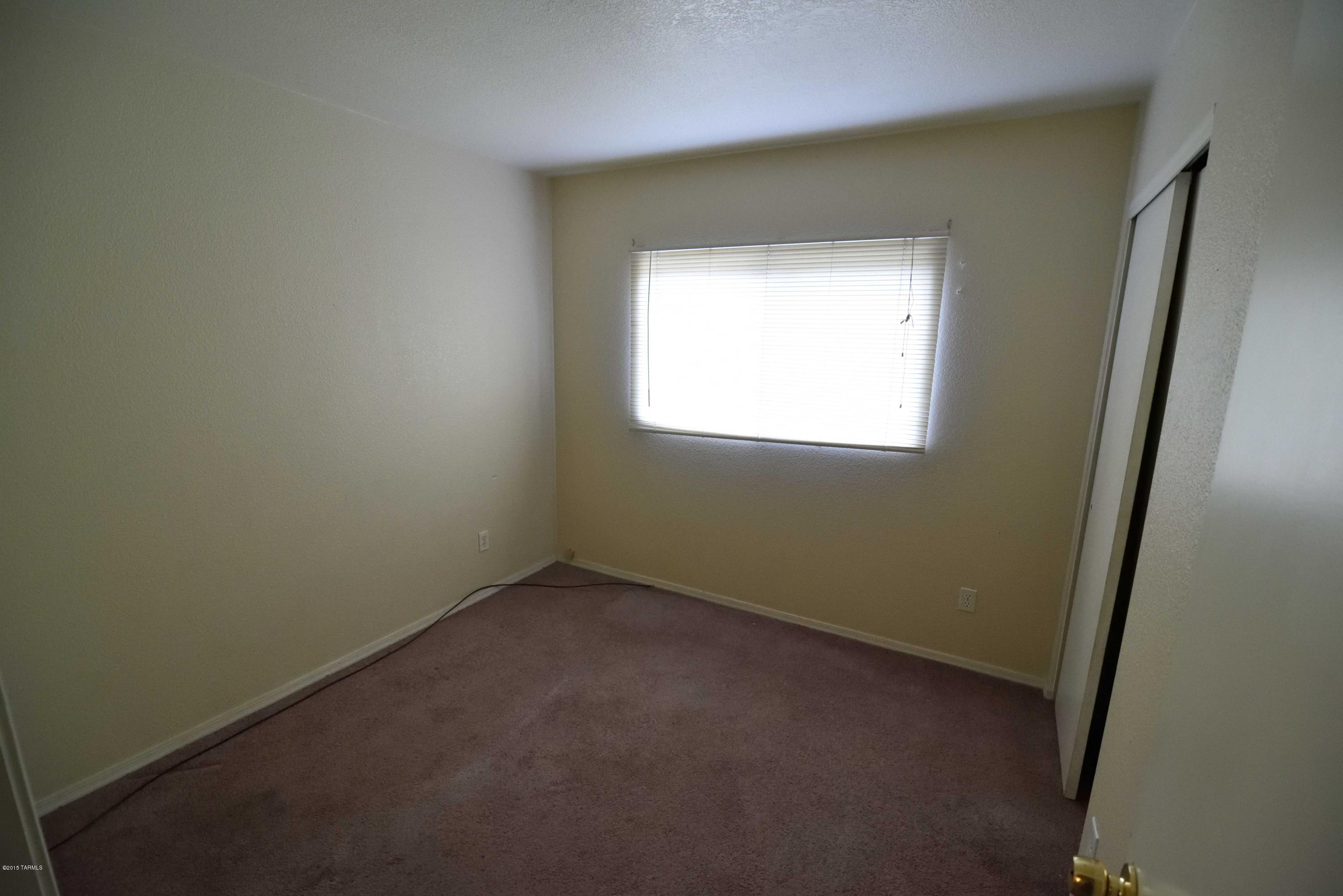 1589 W Carey Belle Court