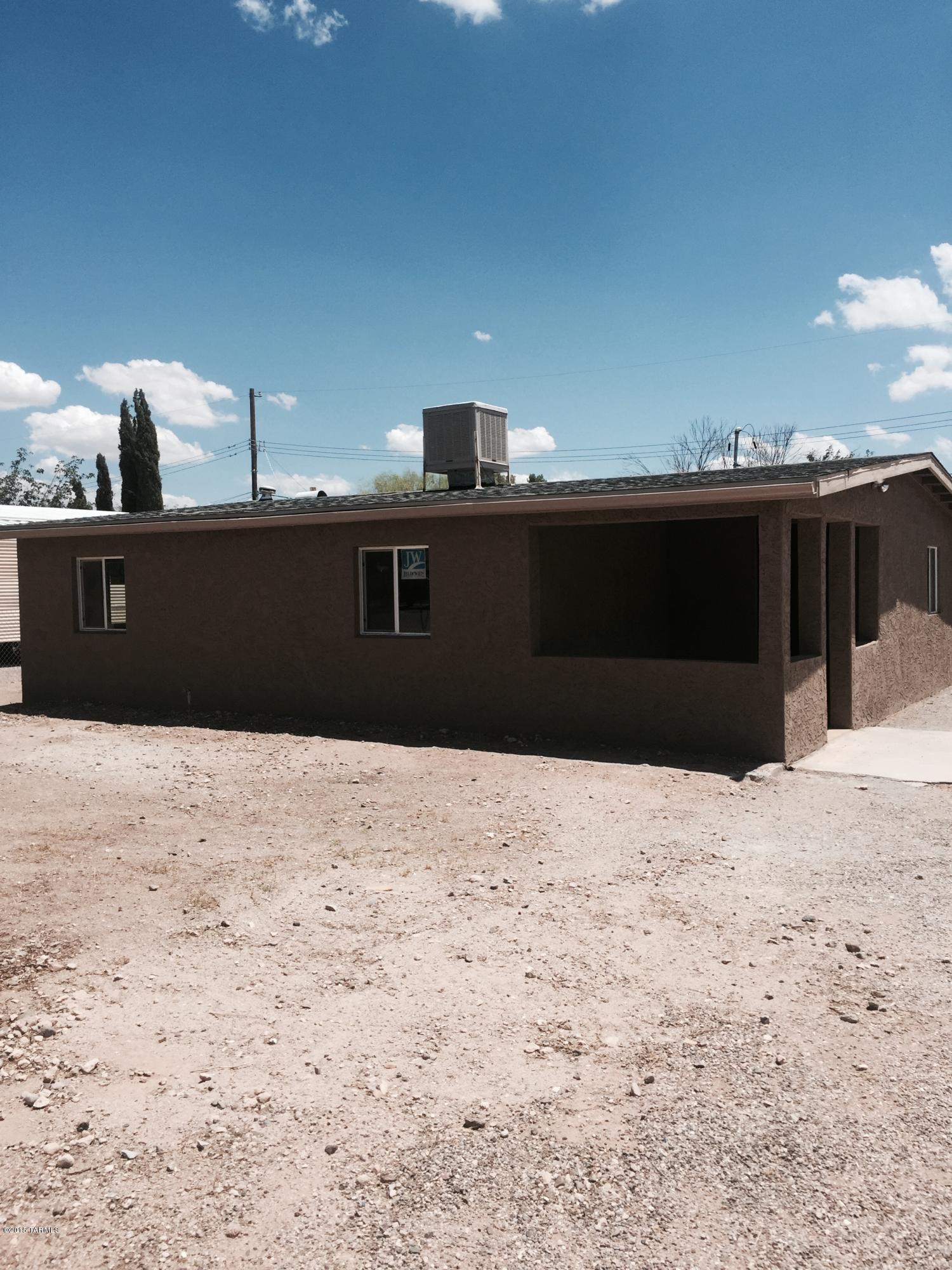 914 E Saint Katherines Court