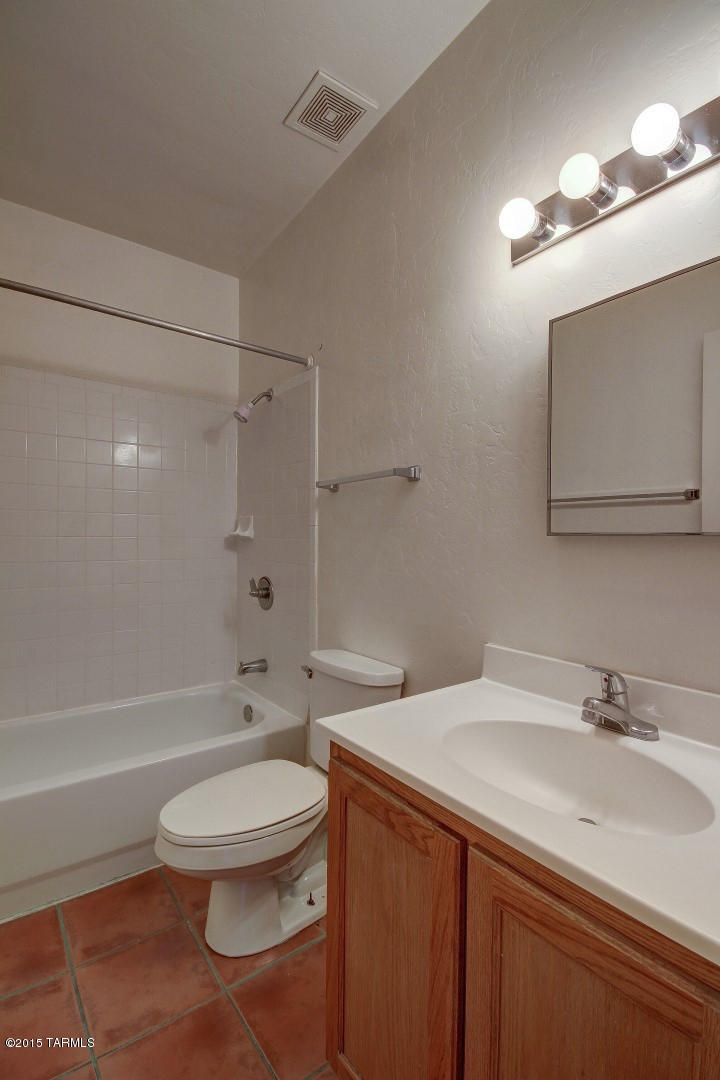 4702 W Calle Don Manuel