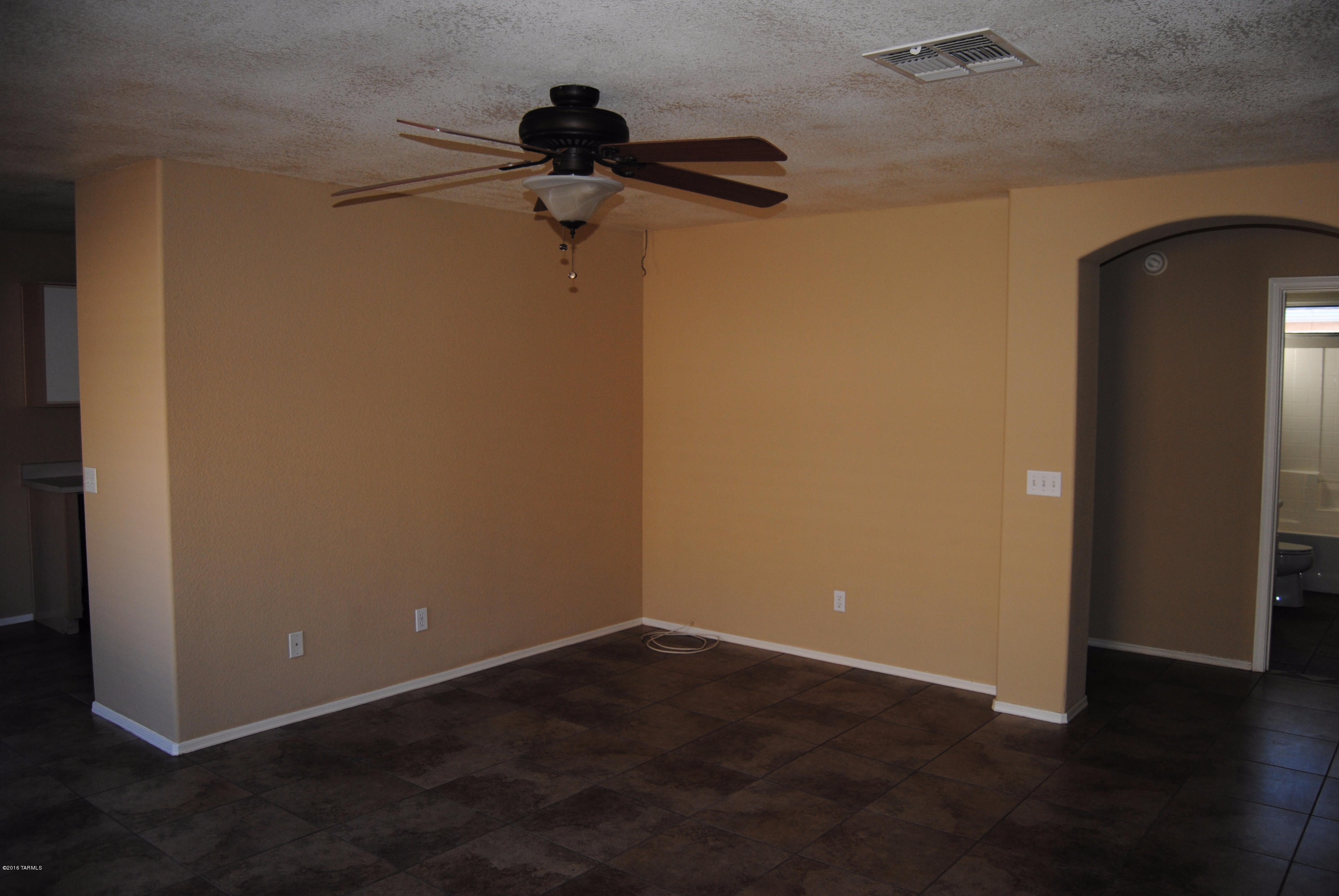 1750 W Rue Du Fleuve