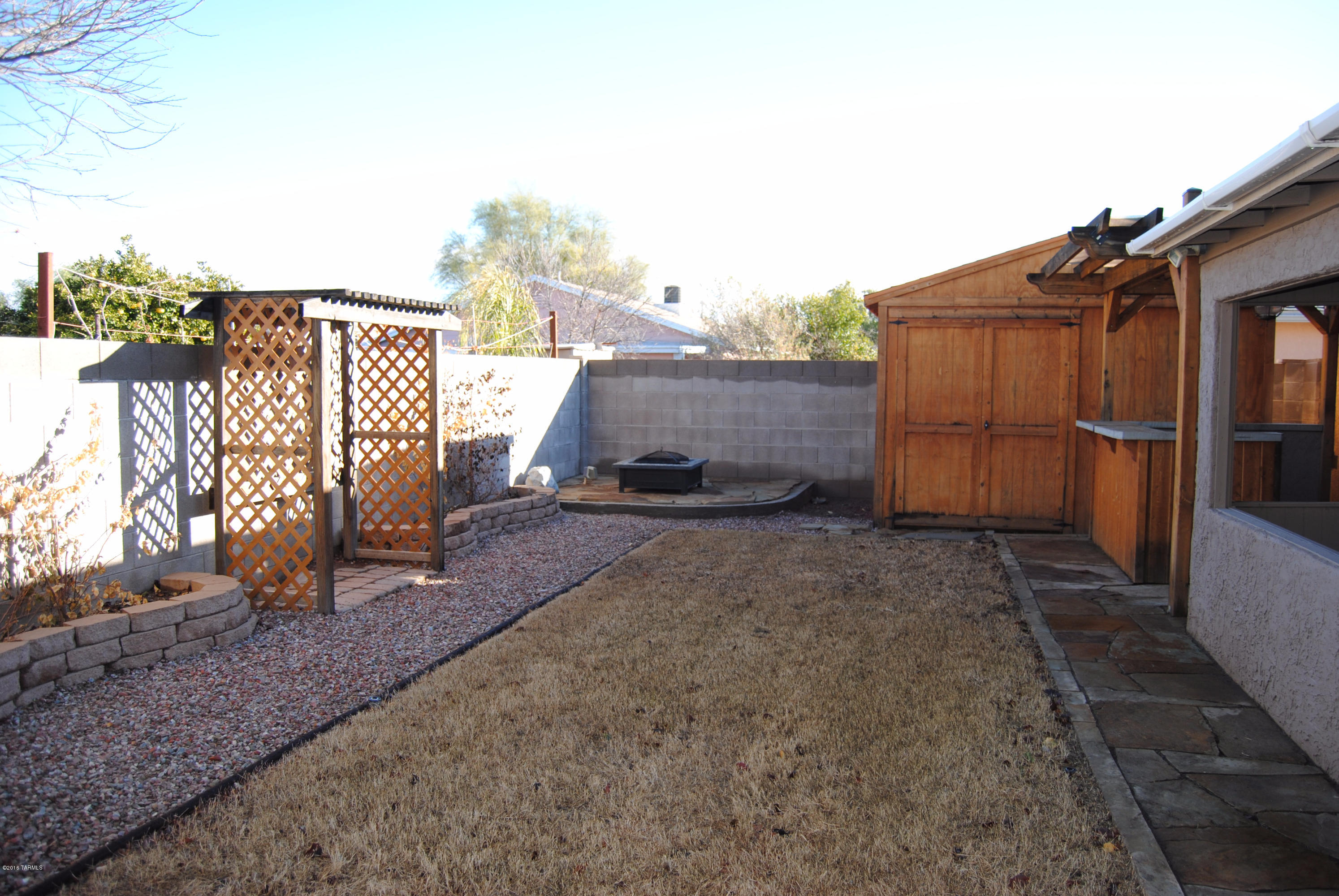 1750 W Rue Du Fleuve