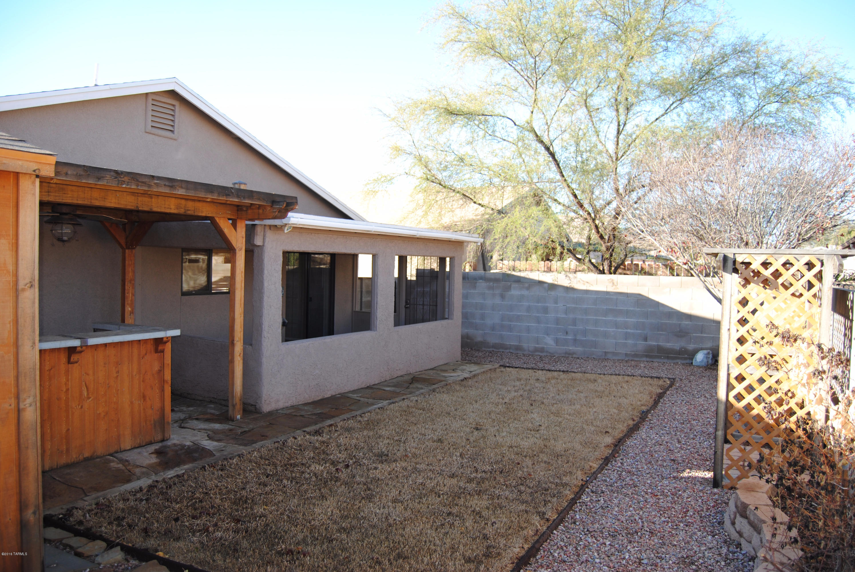 1750 W Rue Du Fleuve