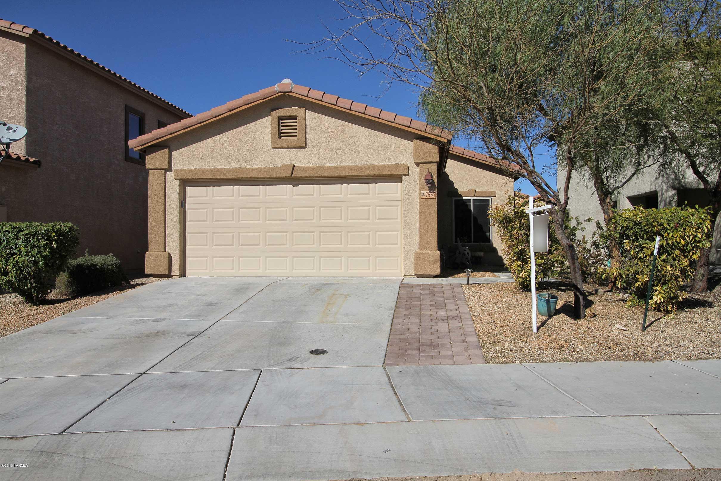 7537 E Majestic Palm Lane