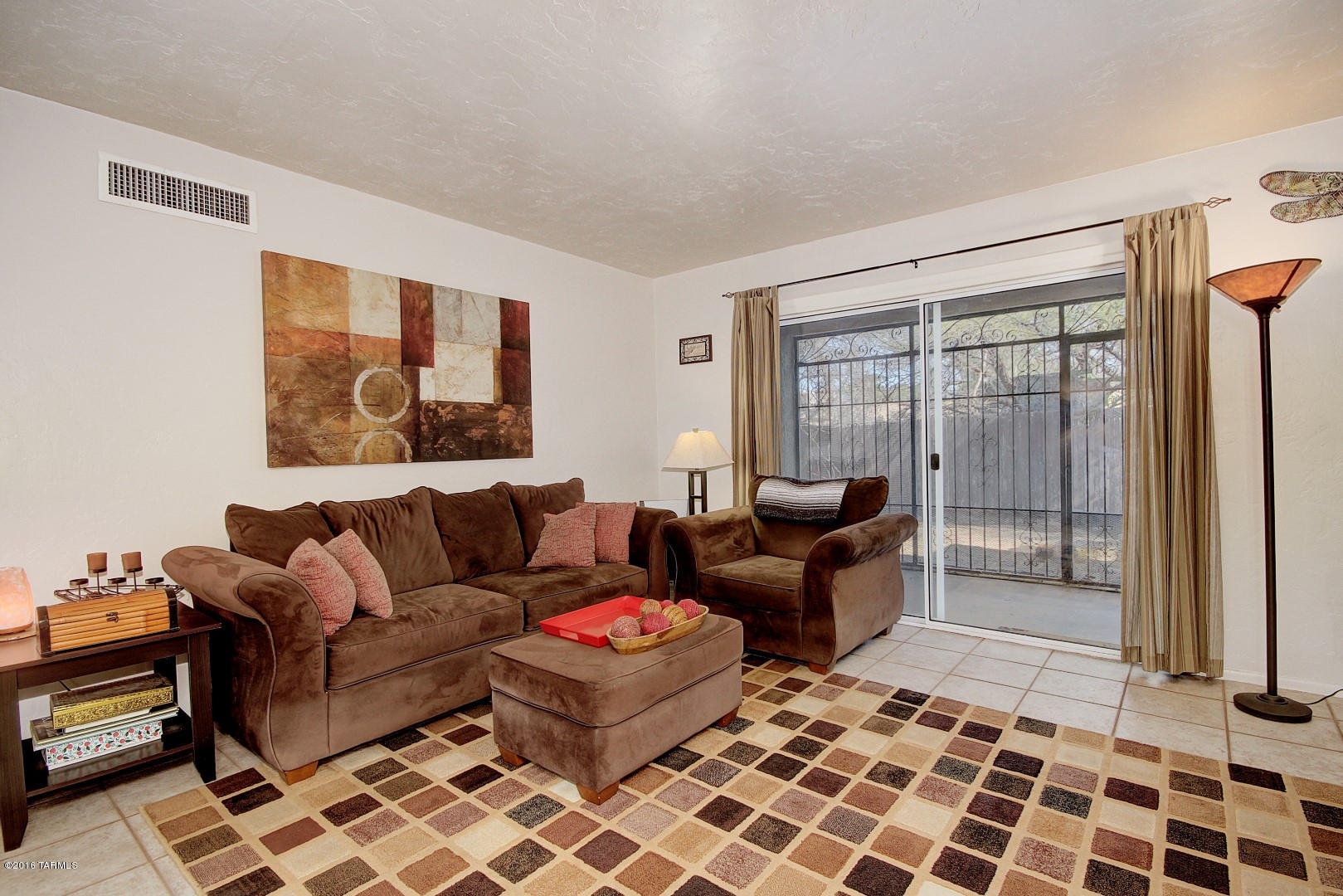 1848 N Frances Boulevard