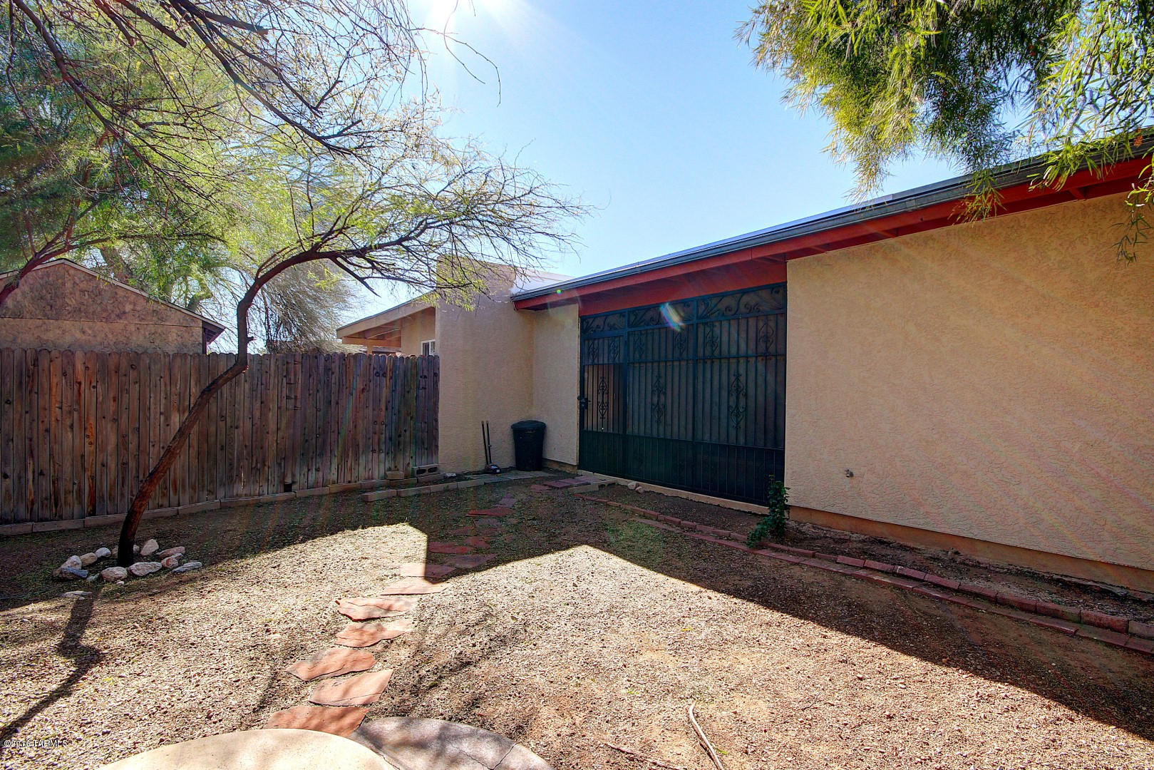 1848 N Frances Boulevard