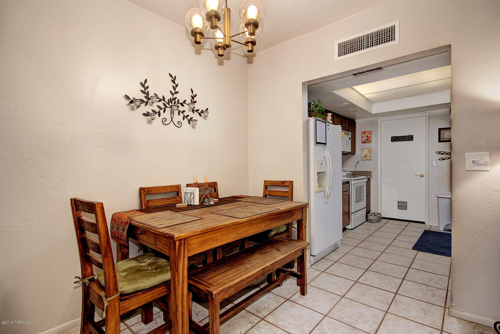 1848 N Frances Boulevard