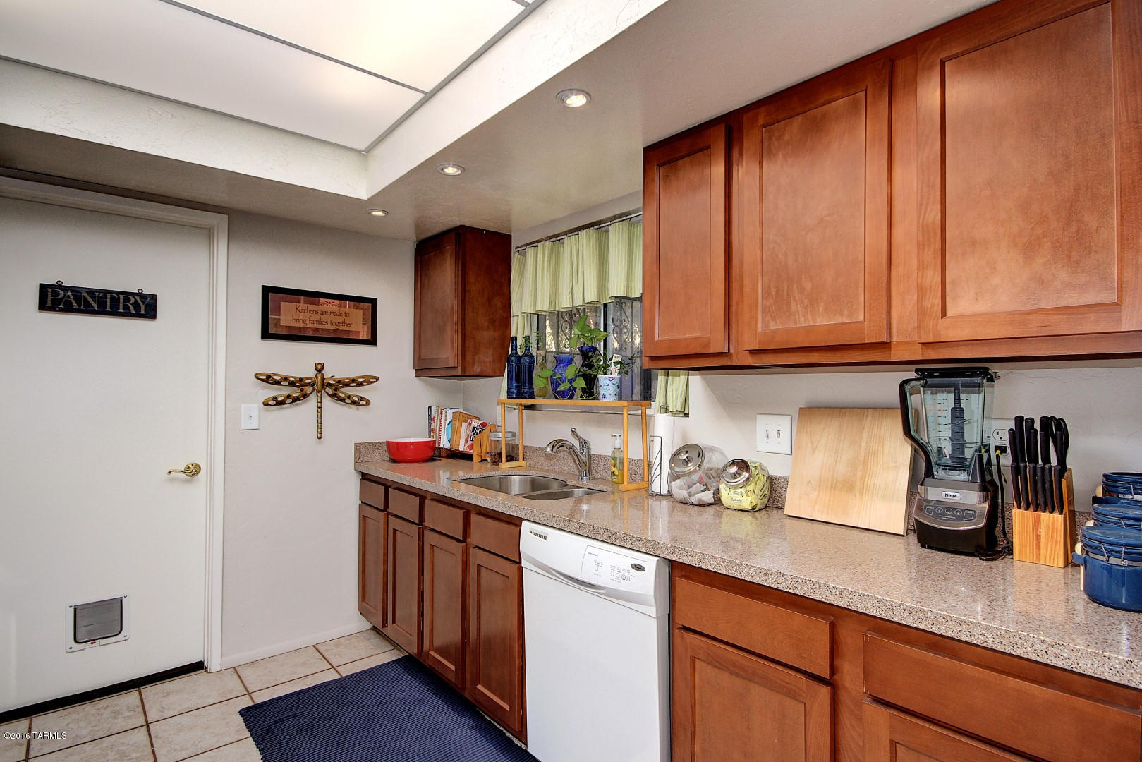 1848 N Frances Boulevard