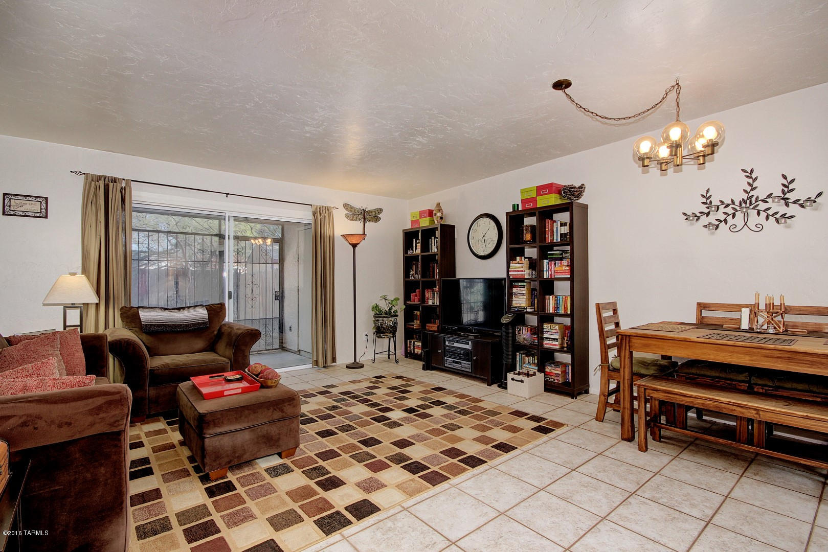 1848 N Frances Boulevard