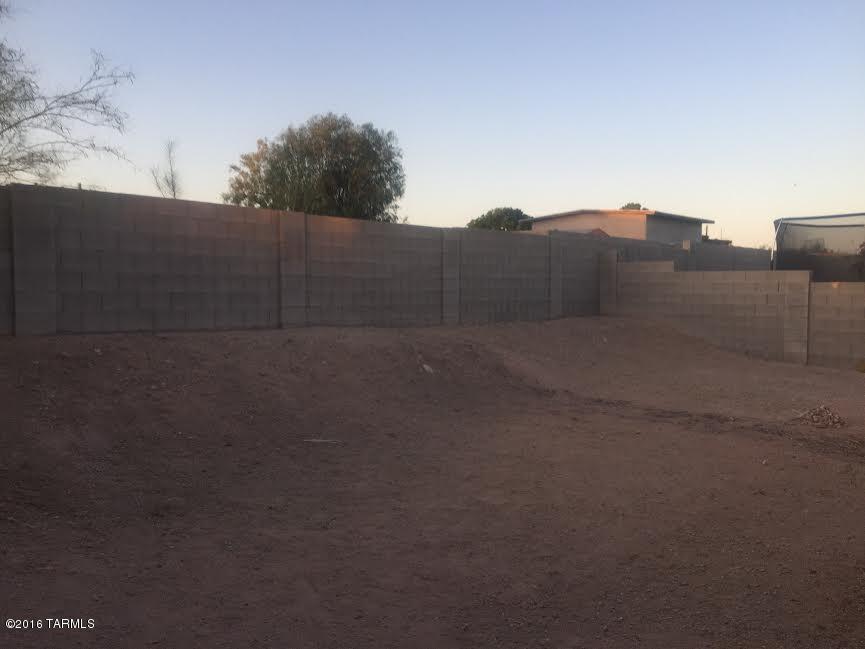 764 W Carolchristine Place