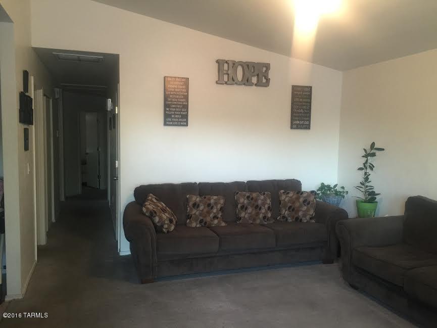 764 W Carolchristine Place