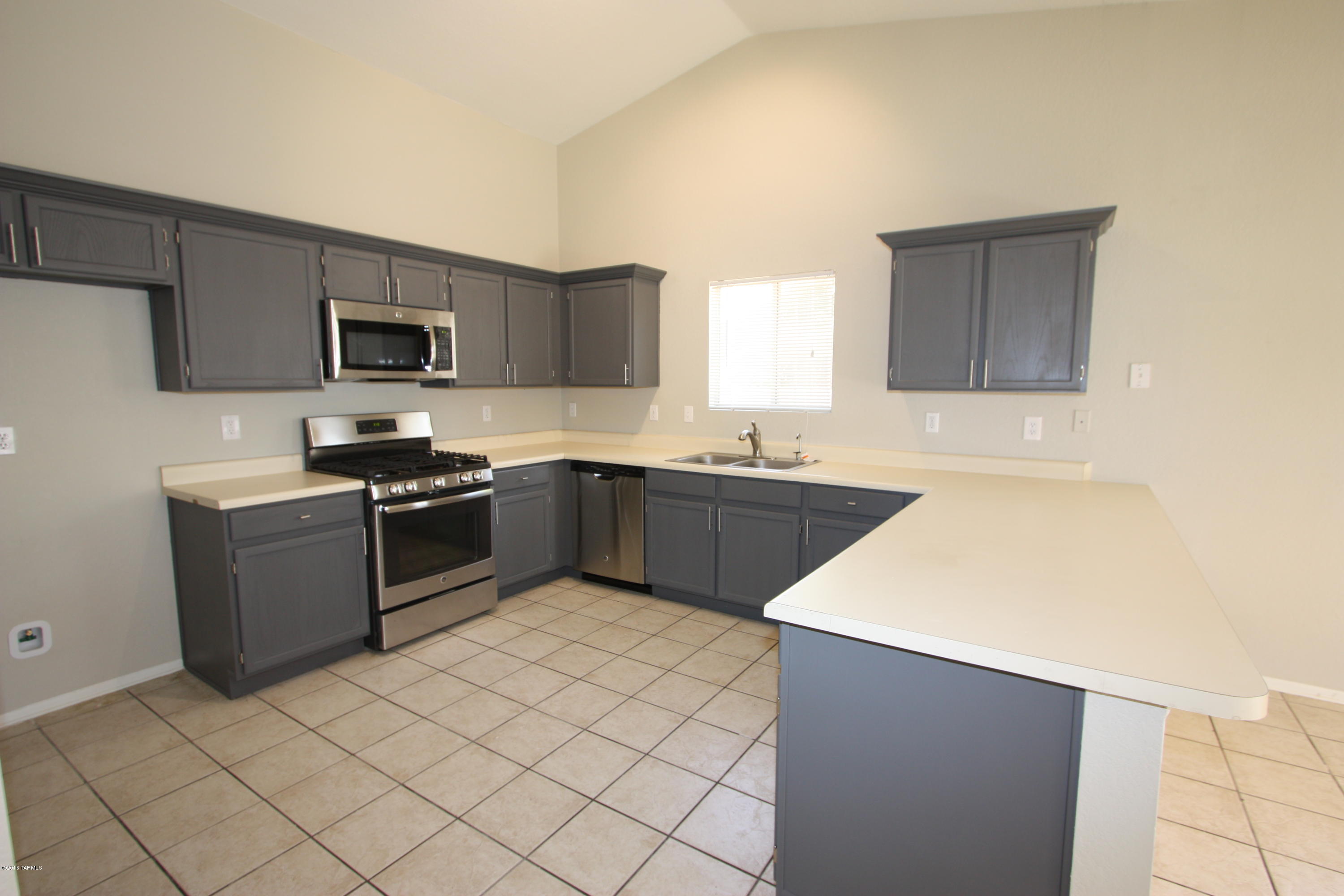 7000 S Camino Primavera