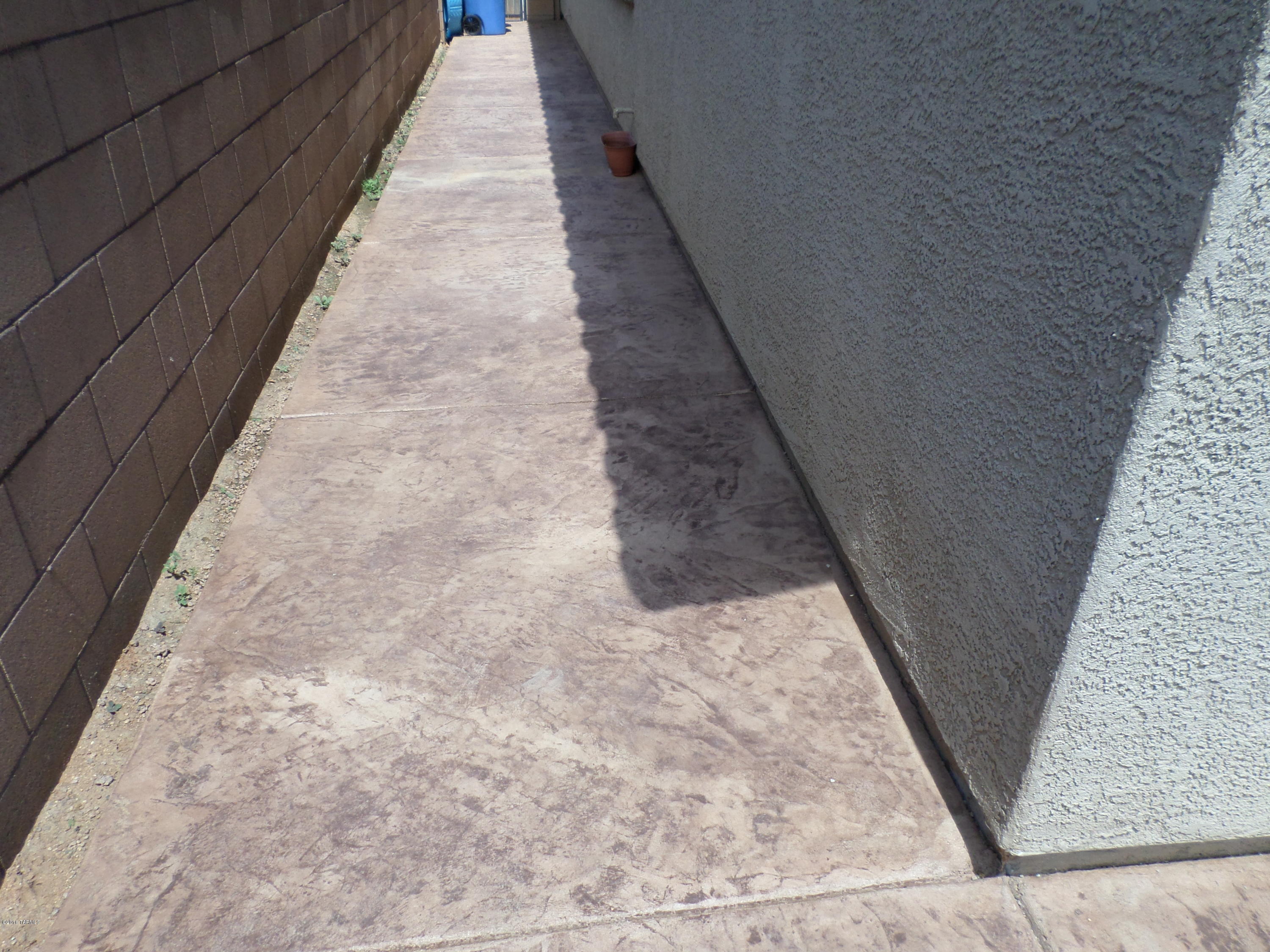 6891 W Leeward Cove Way