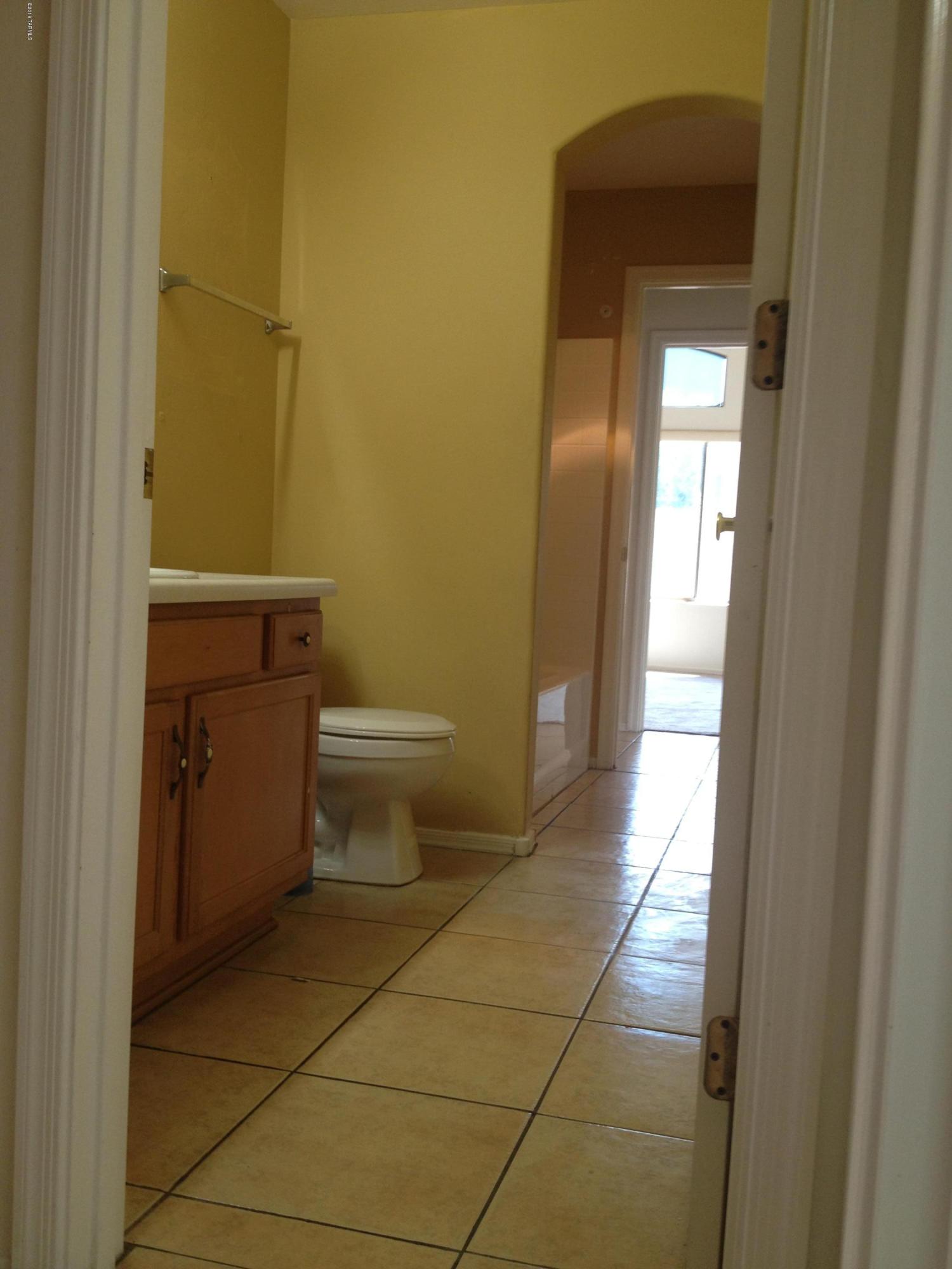 1335 W Via Rio Blanco