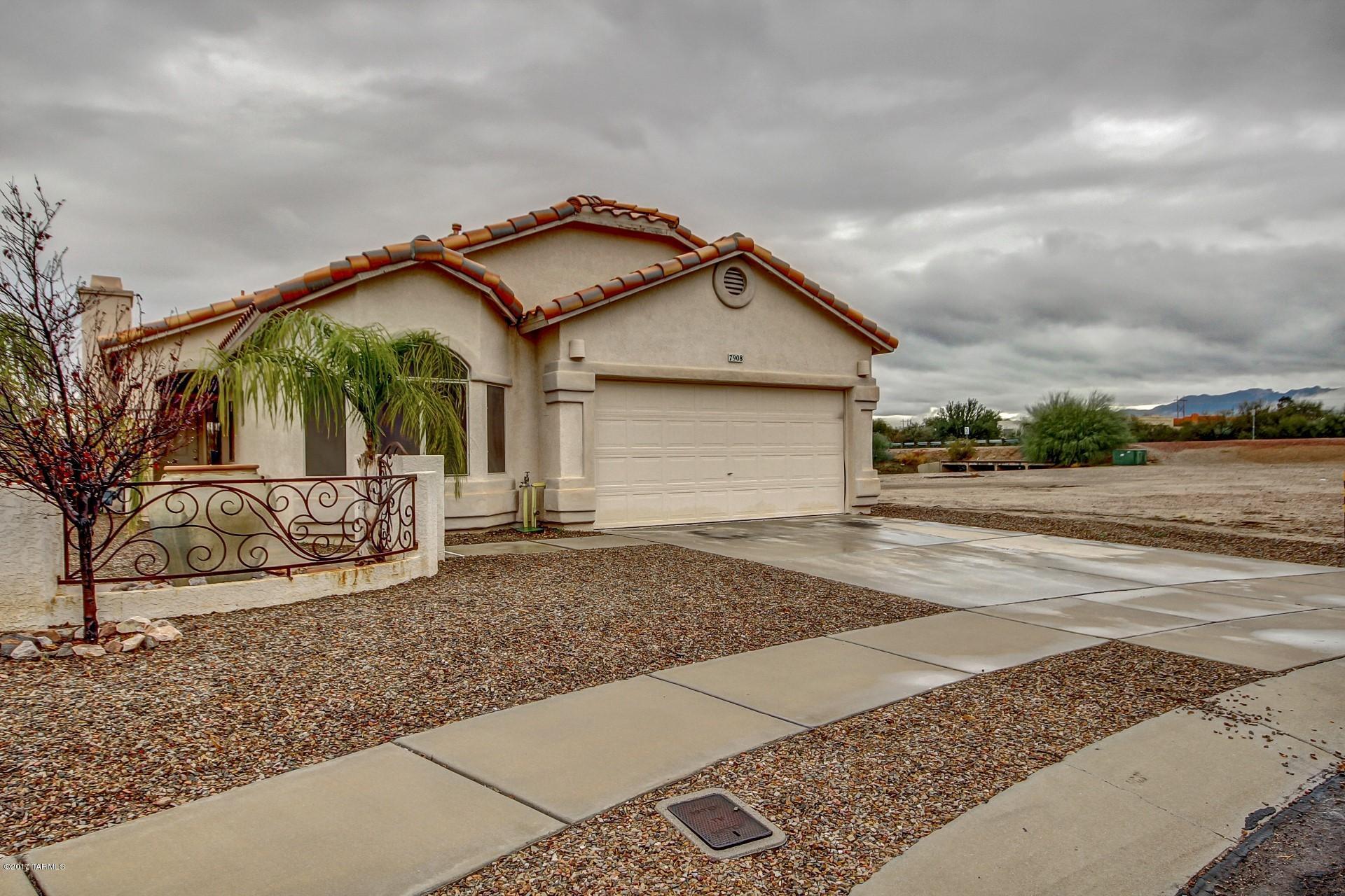 7908 N Panamint Drive