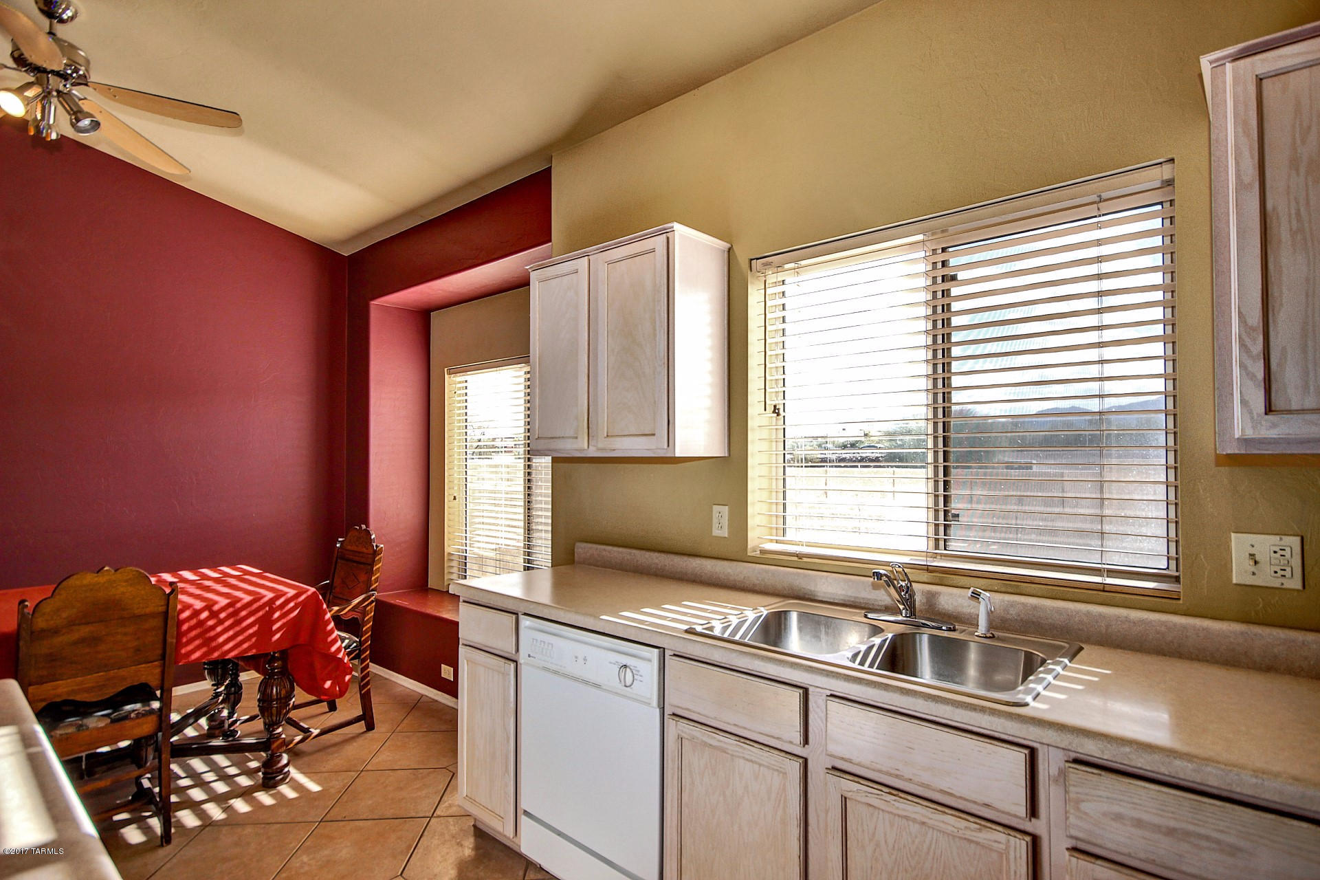 7908 N Panamint Drive