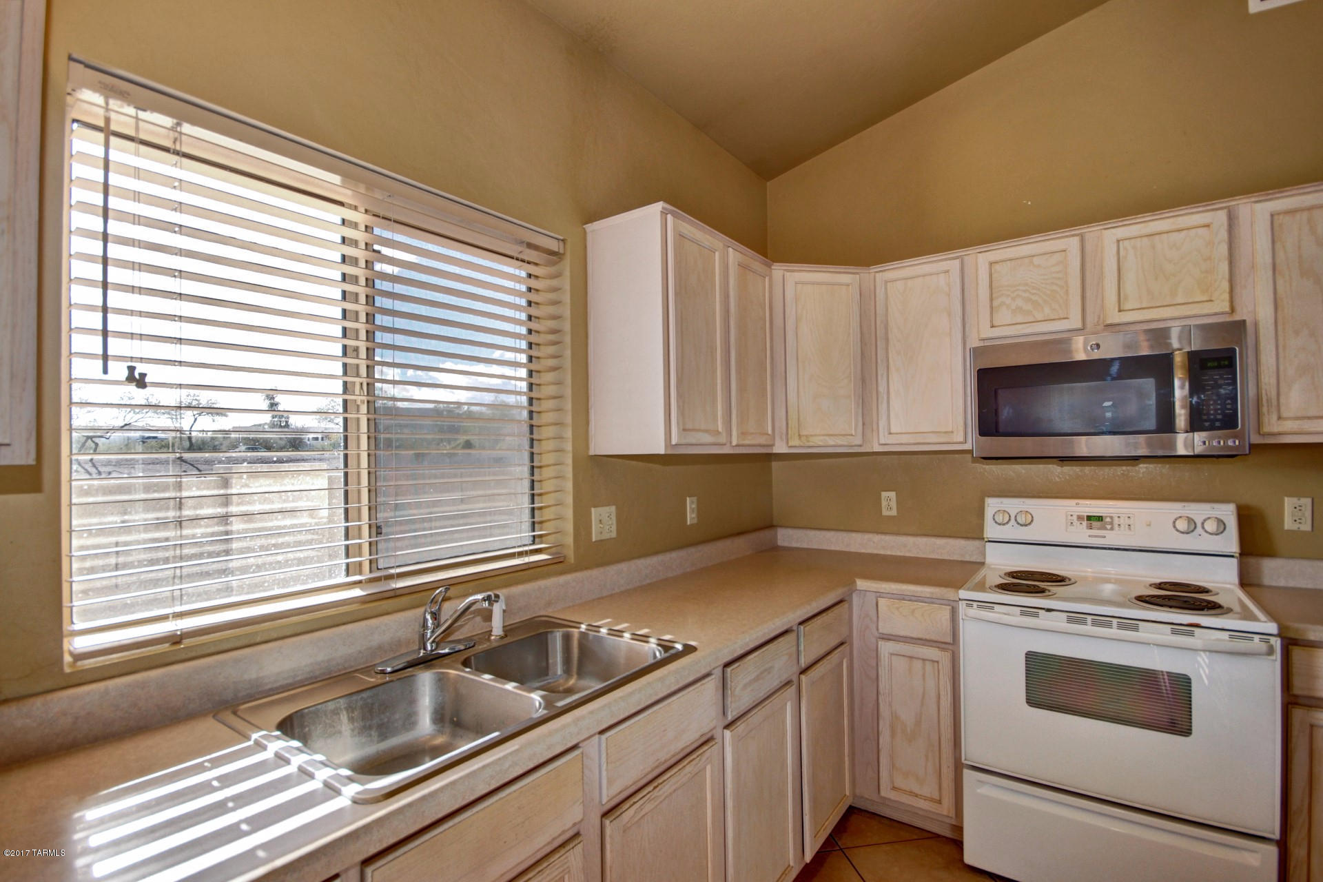 7908 N Panamint Drive