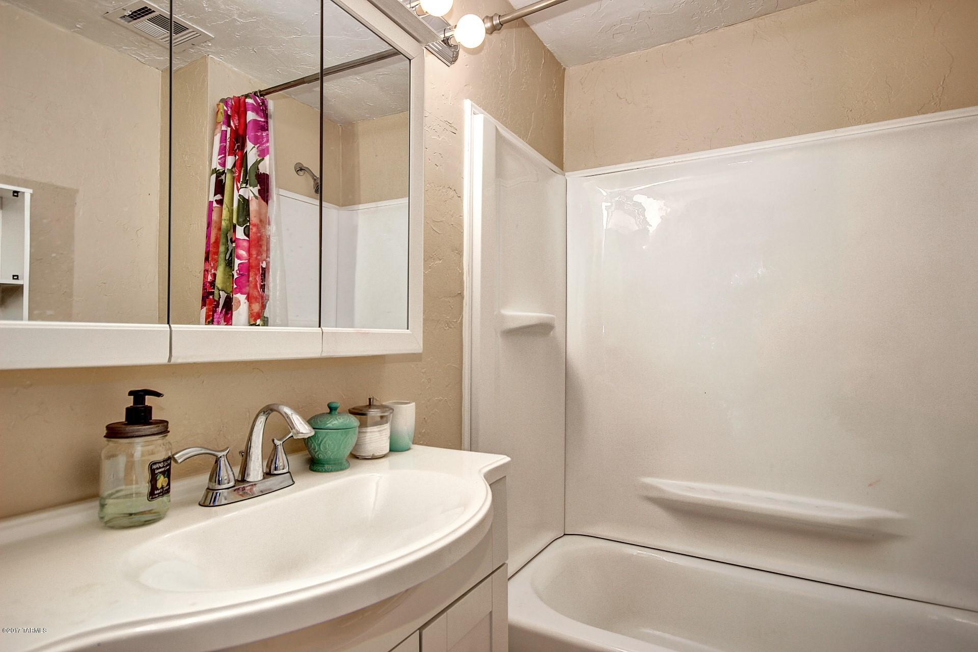 2613 N Palo Verde Avenue