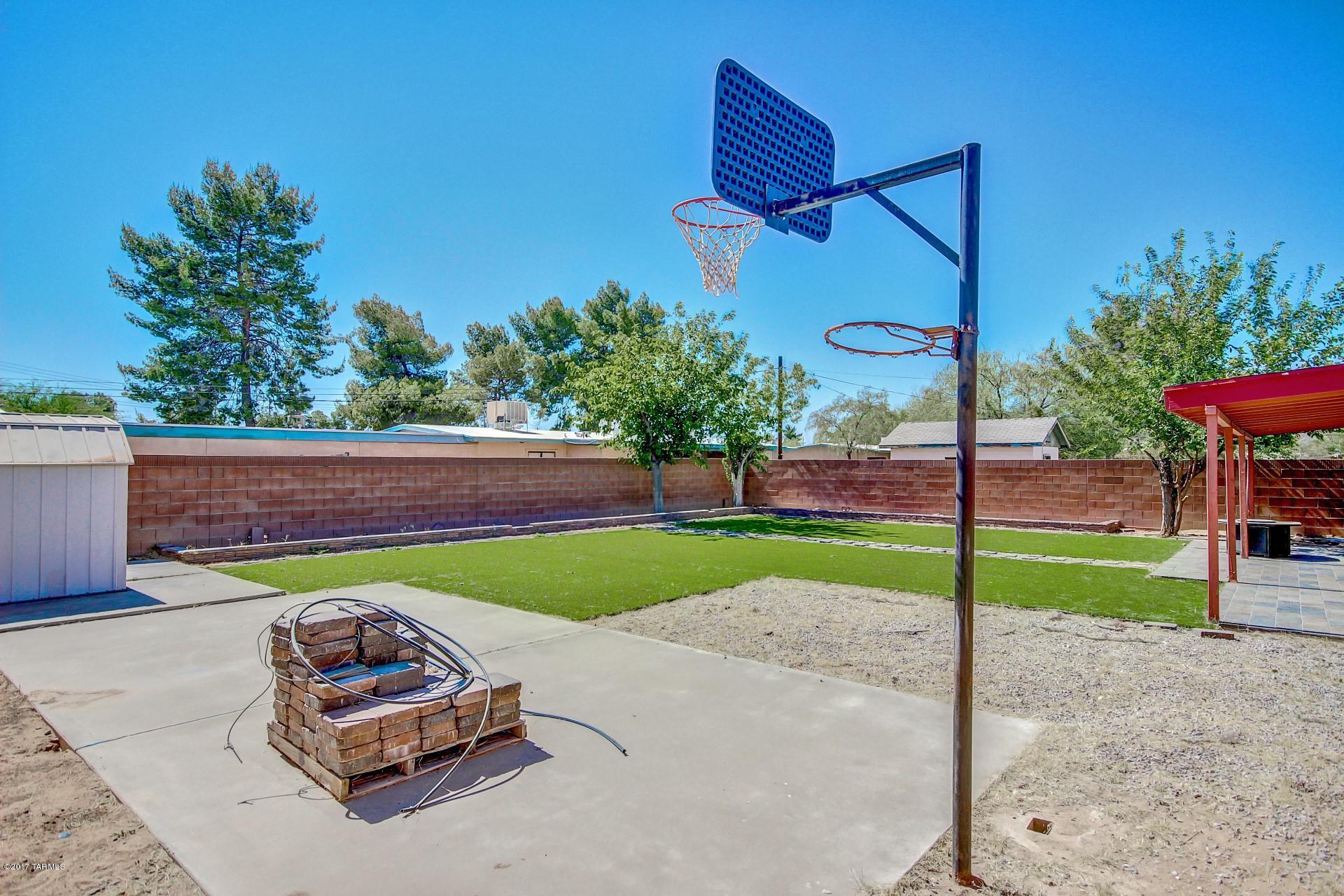 2613 N Palo Verde Avenue