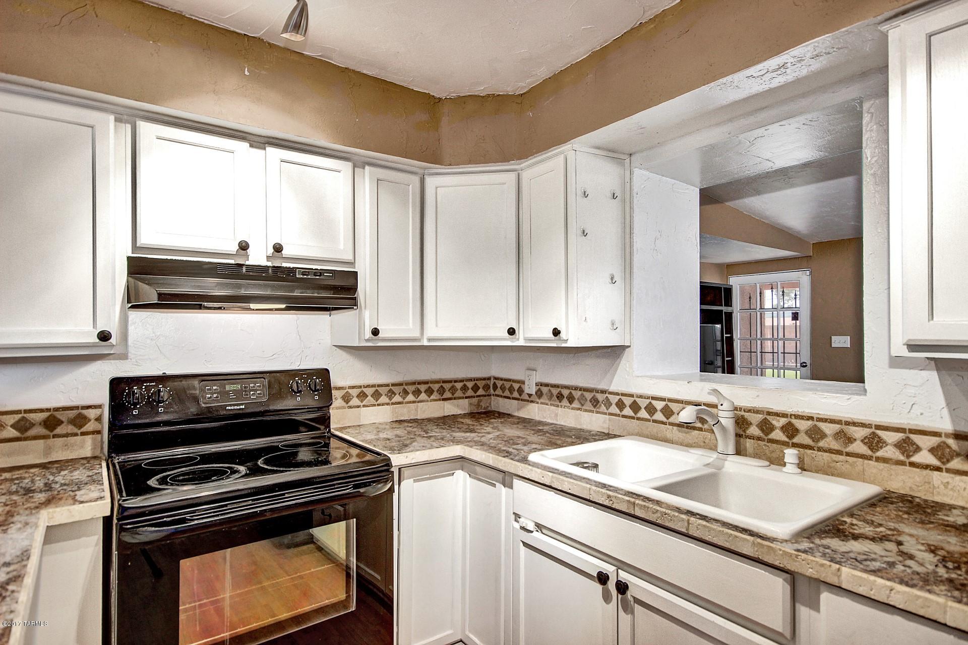 2613 N Palo Verde Avenue