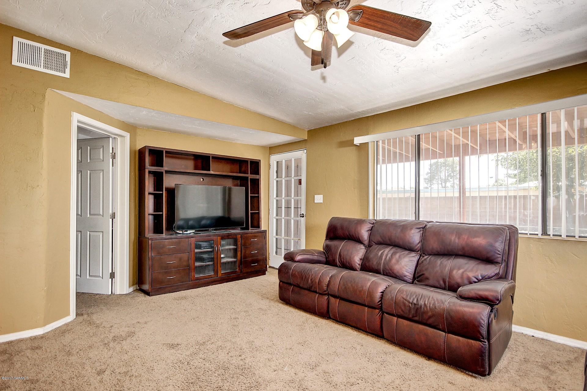 2613 N Palo Verde Avenue