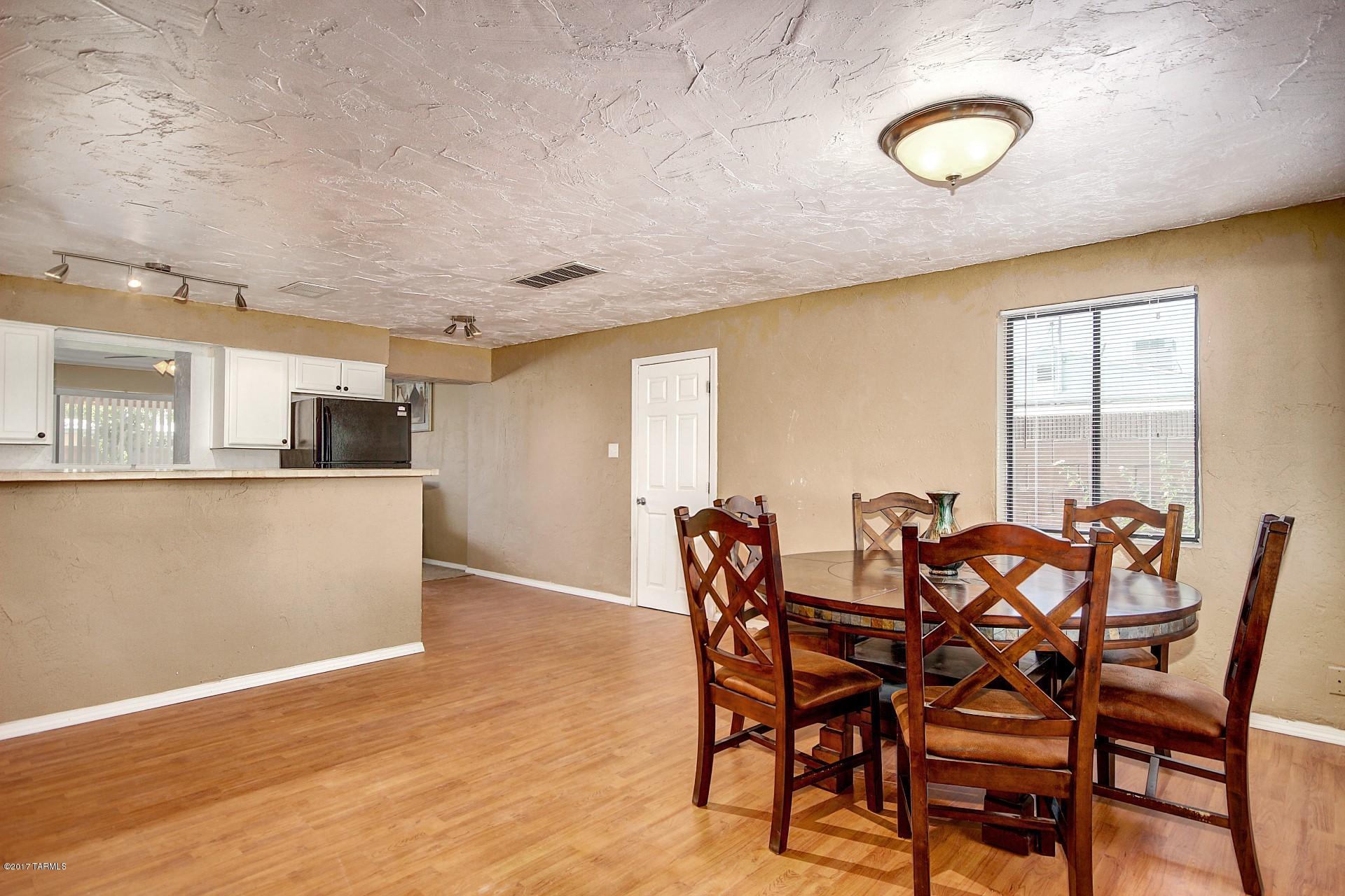 2613 N Palo Verde Avenue