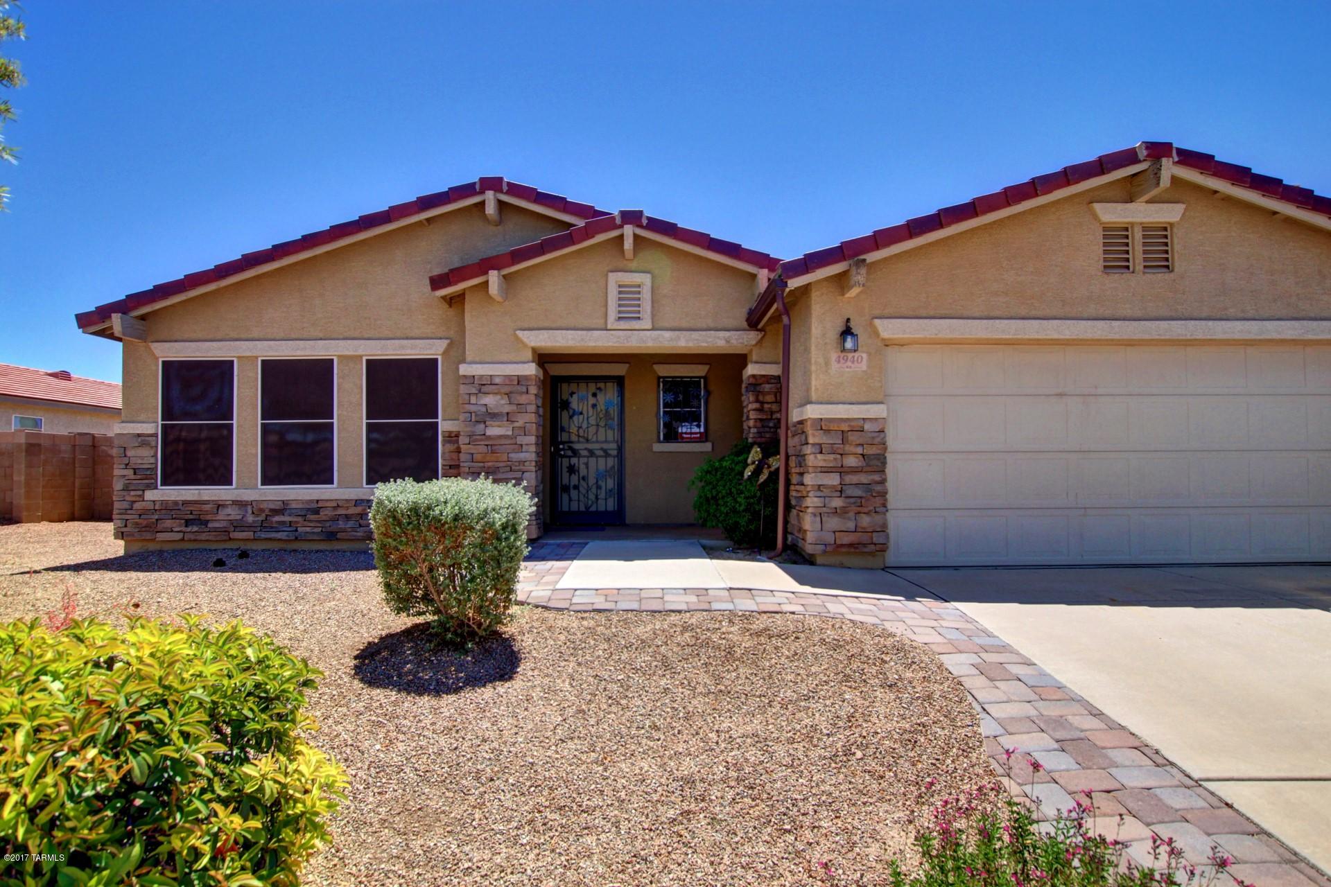 4940 E Butterweed Drive