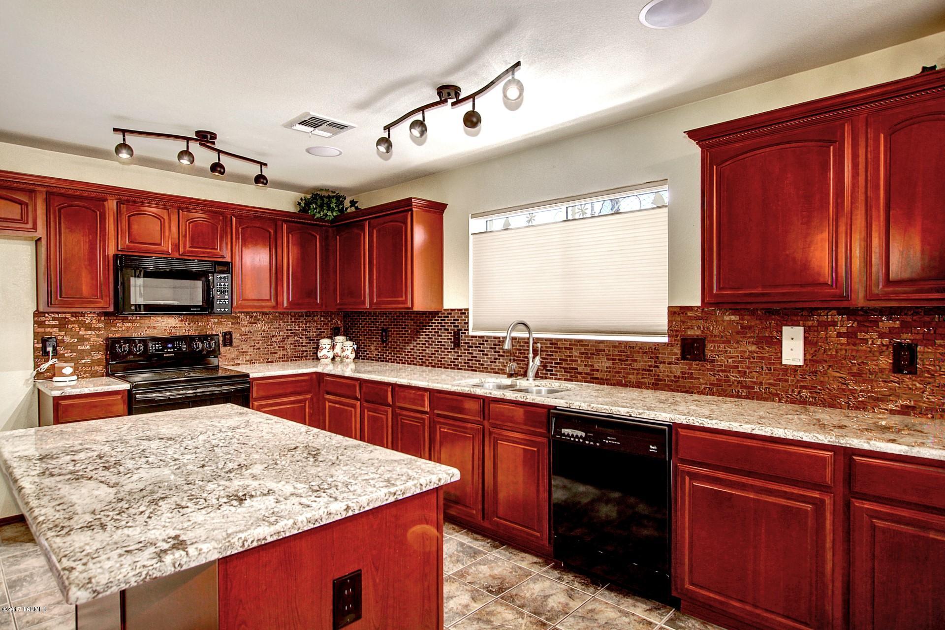 4940 E Butterweed Drive