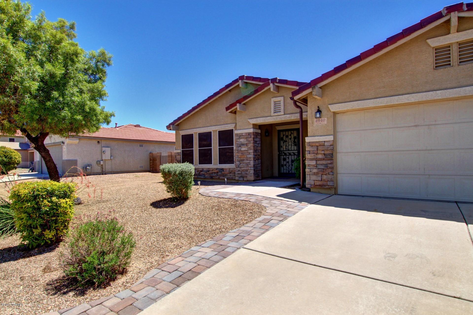 4940 E Butterweed Drive