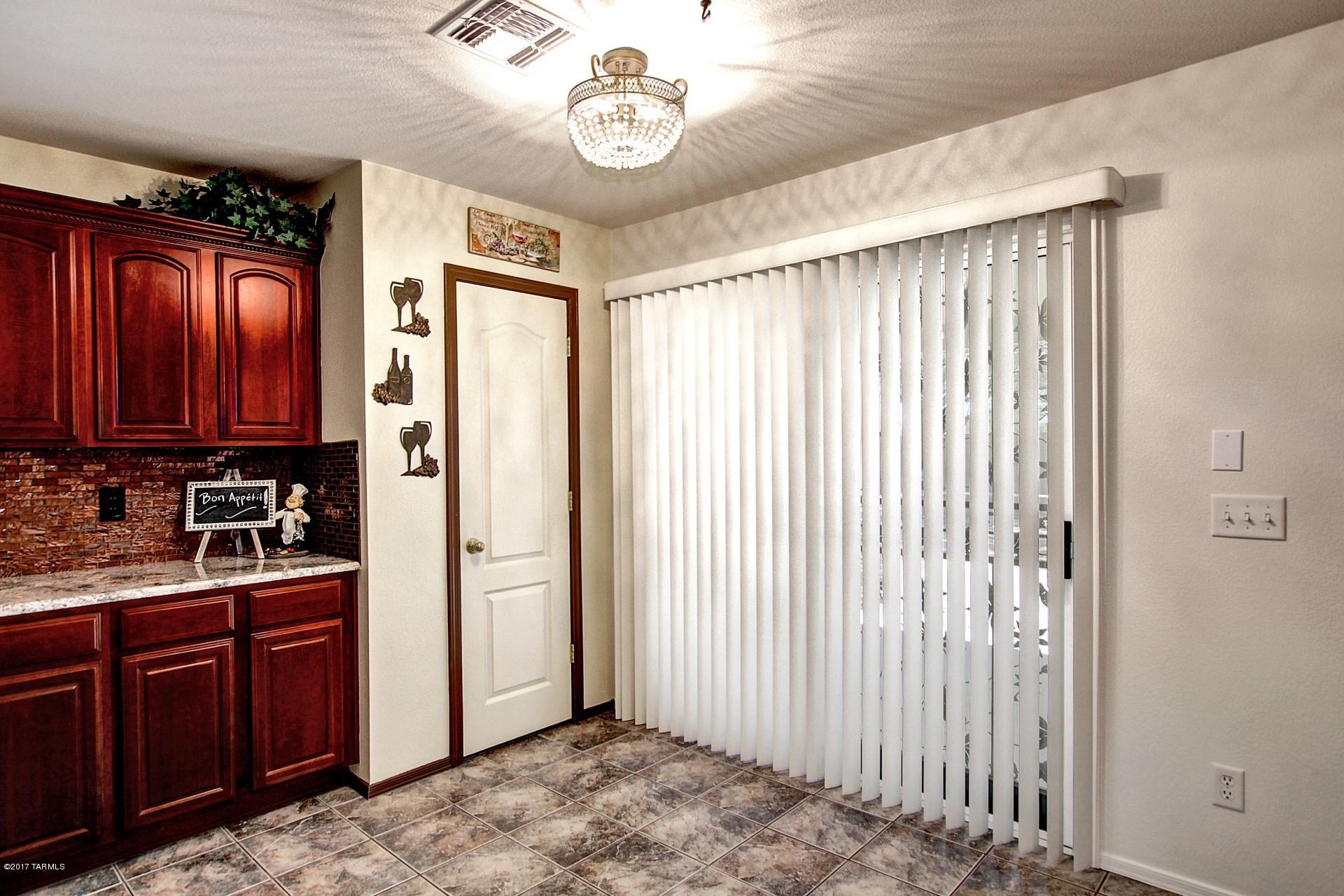 4940 E Butterweed Drive