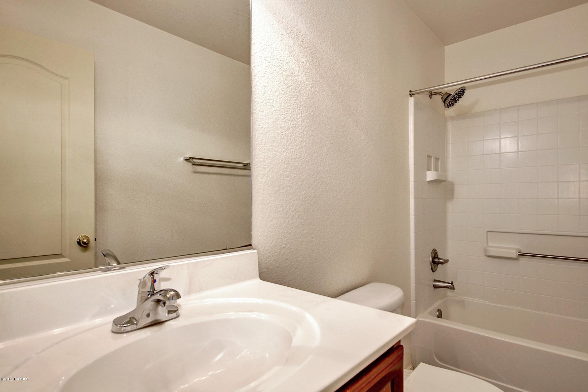 4940 E Butterweed Drive