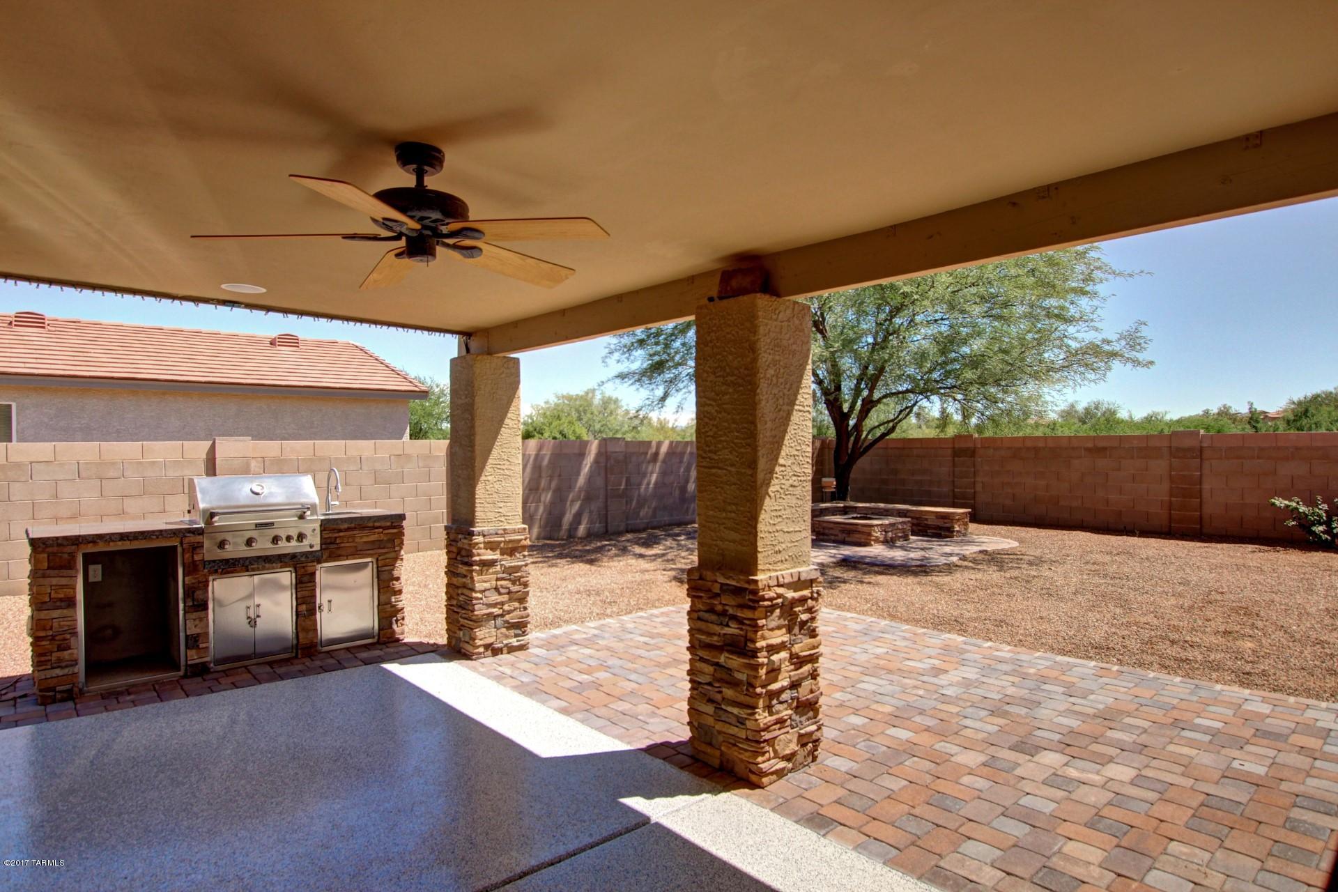 4940 E Butterweed Drive