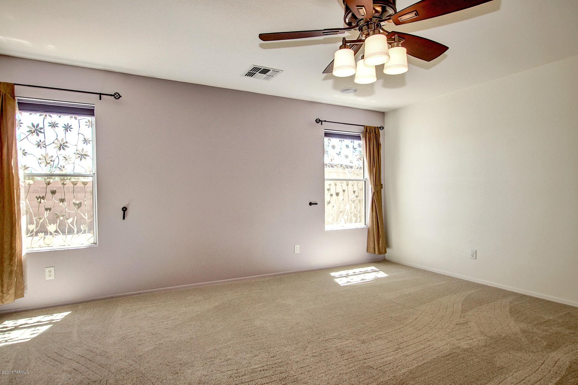 4940 E Butterweed Drive