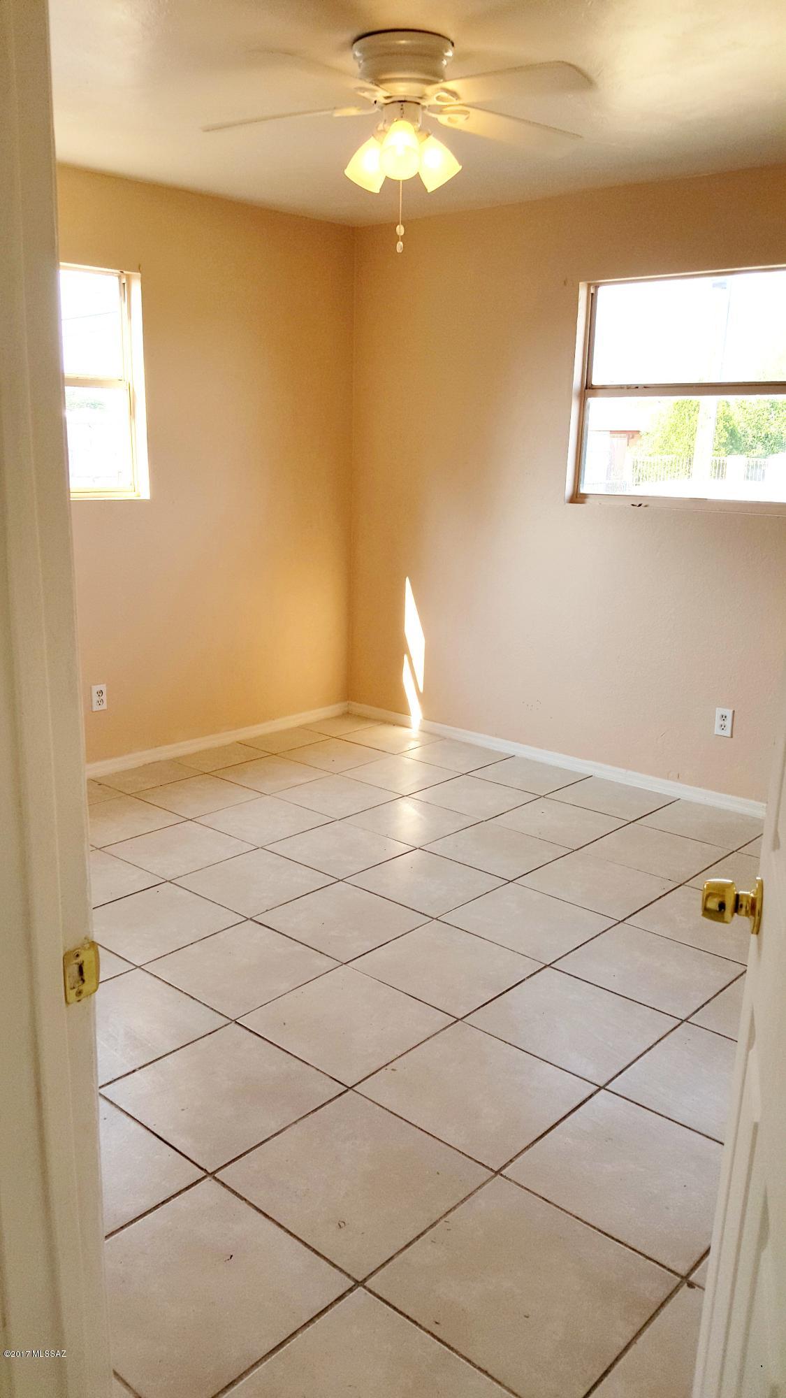 6001 S Southland Boulevard