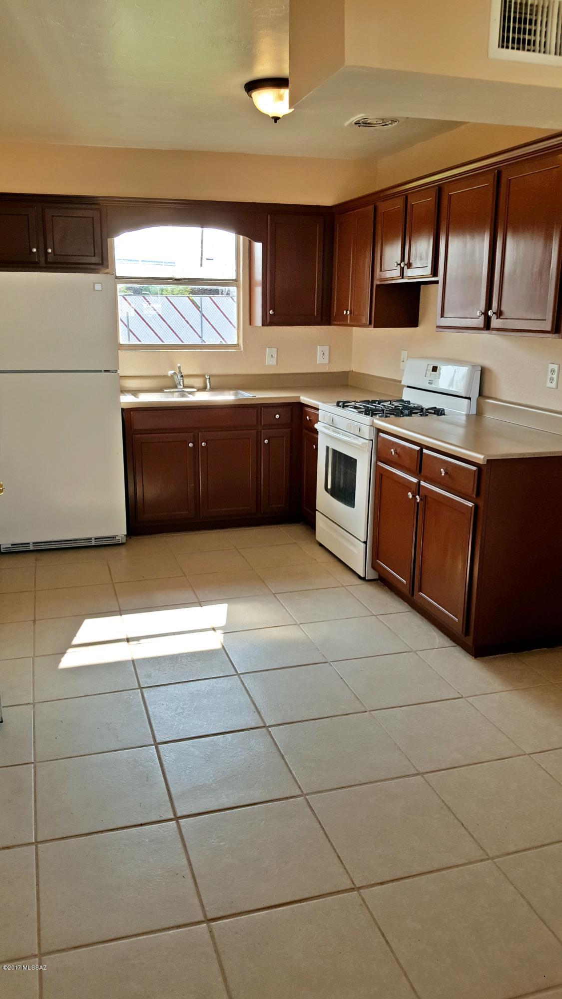 6001 S Southland Boulevard