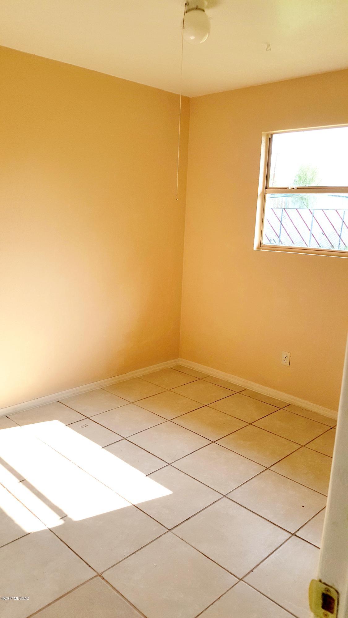 6001 S Southland Boulevard