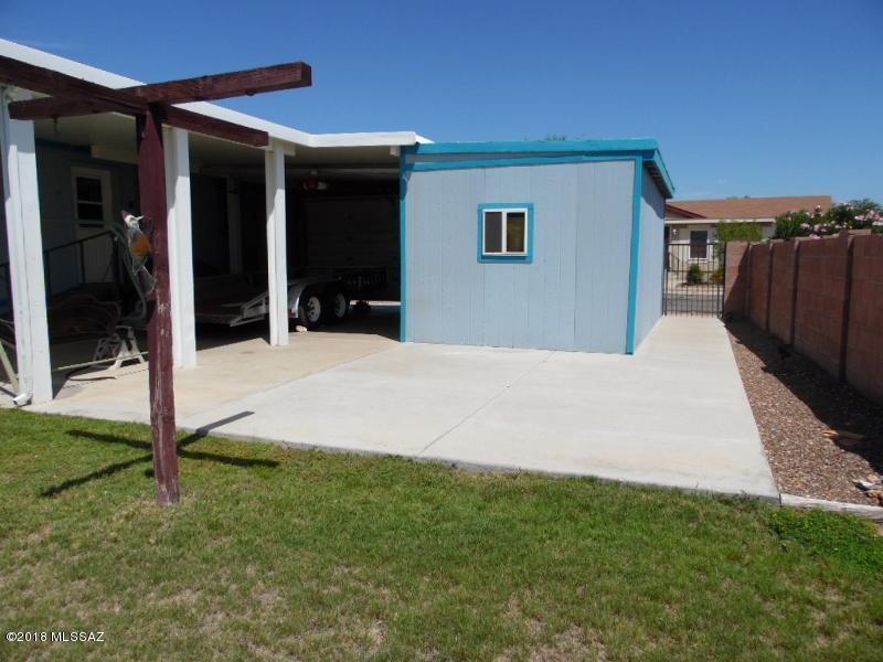 6034 E House Rock Lane