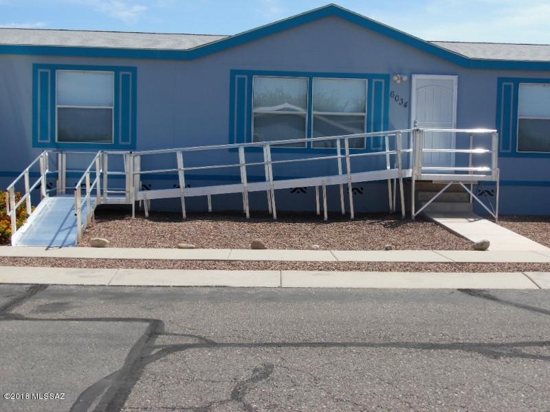 6034 E House Rock Lane