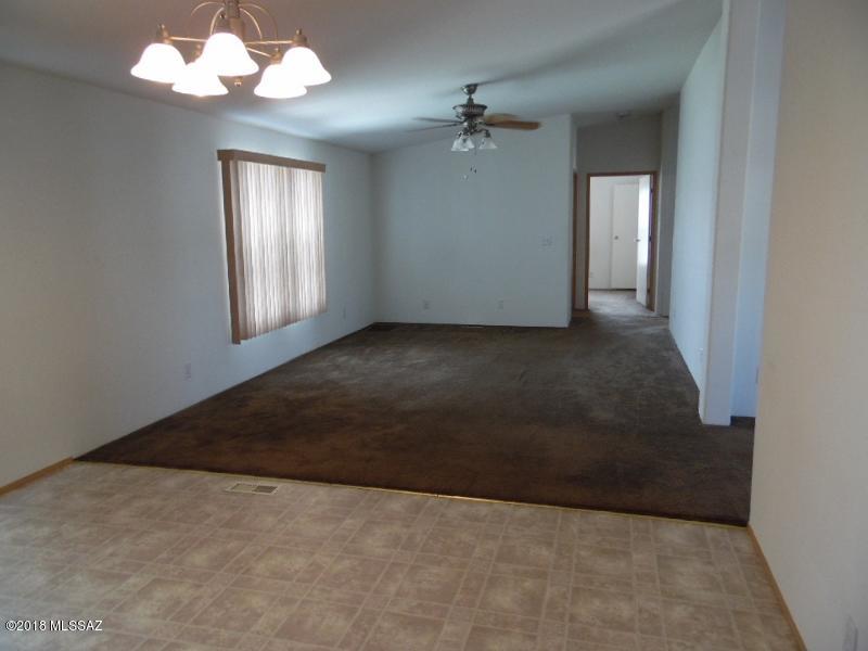 6034 E House Rock Lane